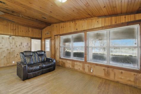 215 County Road 564 Eastland TX 76448