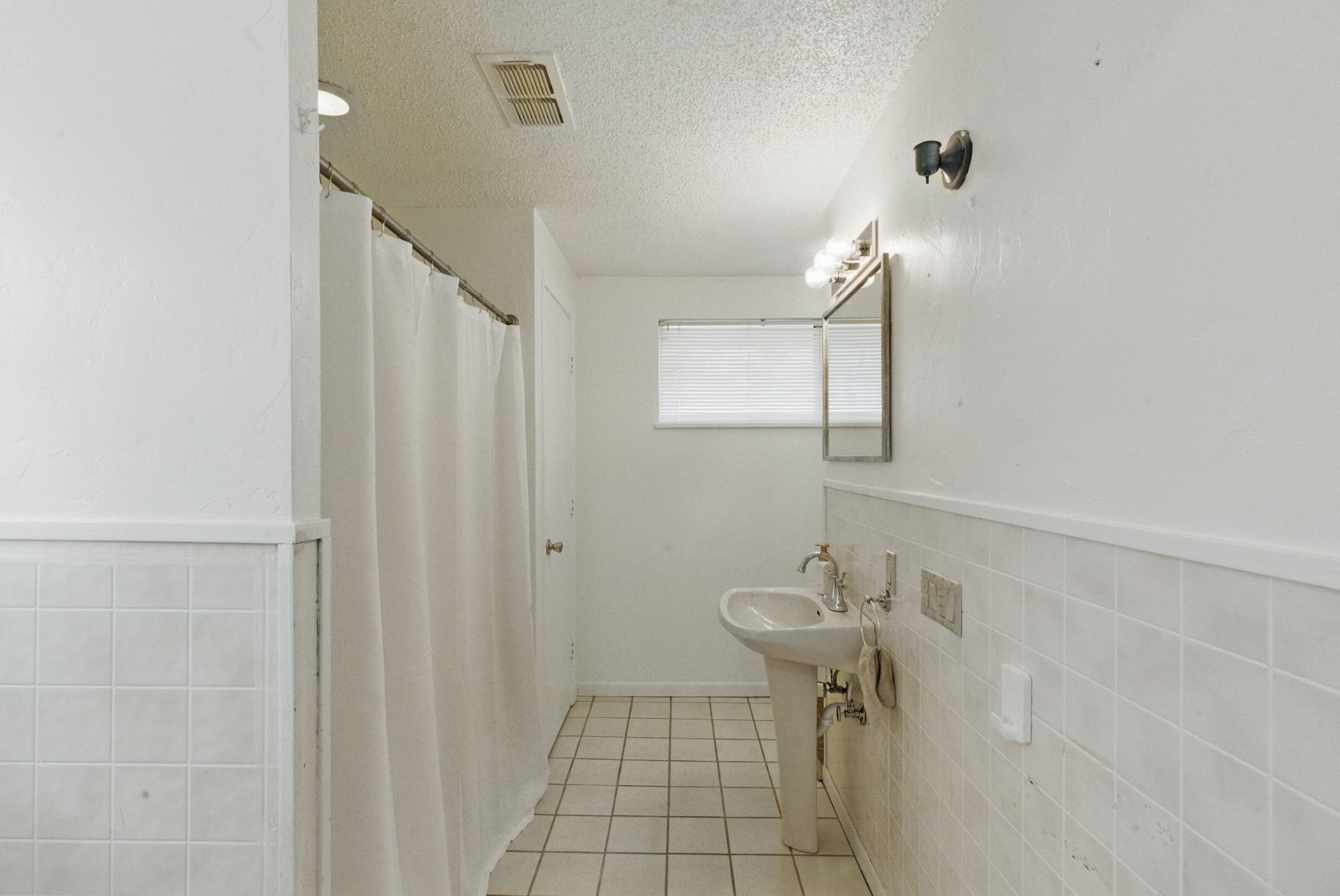 215 County Road 564 Eastland TX 76448