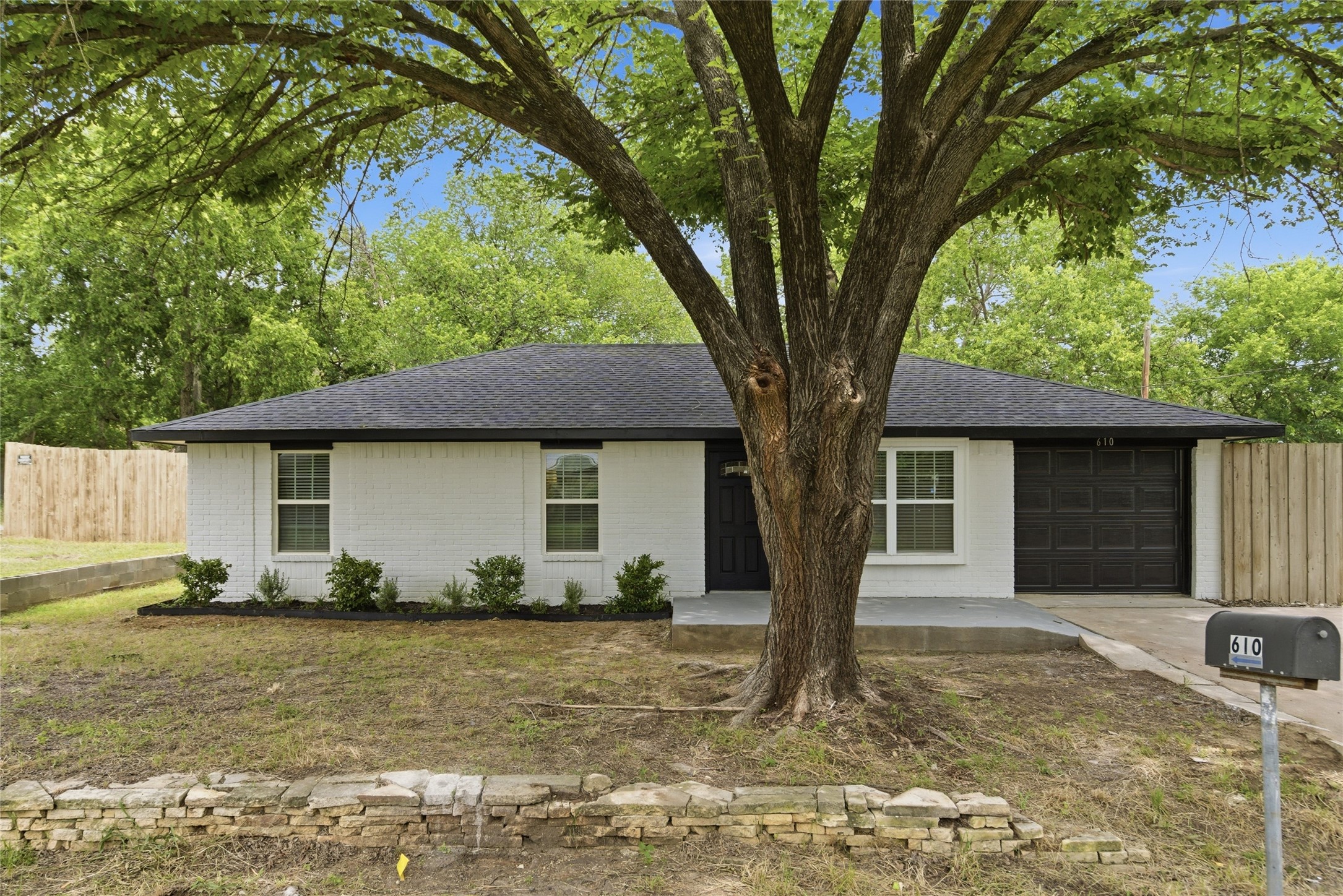 610 Galbraith Street Lake Dallas TX 75065