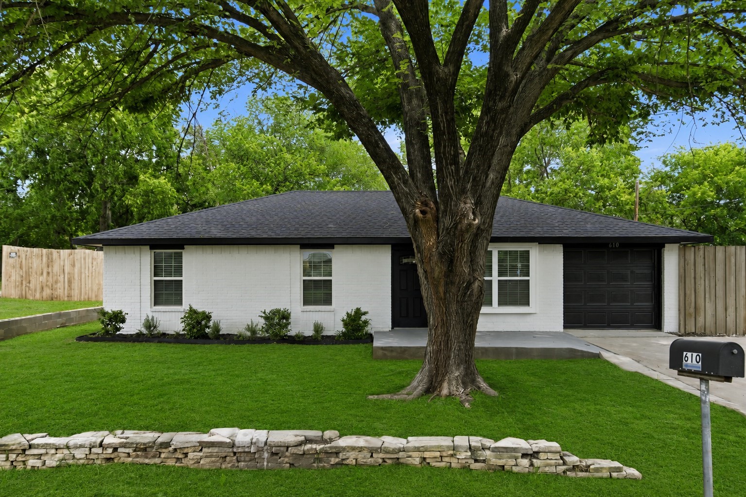 610 Galbraith Street Lake Dallas TX 75065