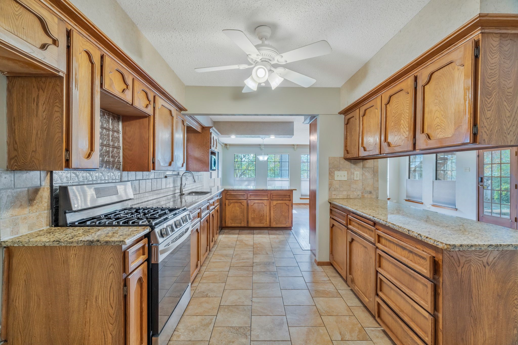 2716 Plover Lane Irving TX 75060