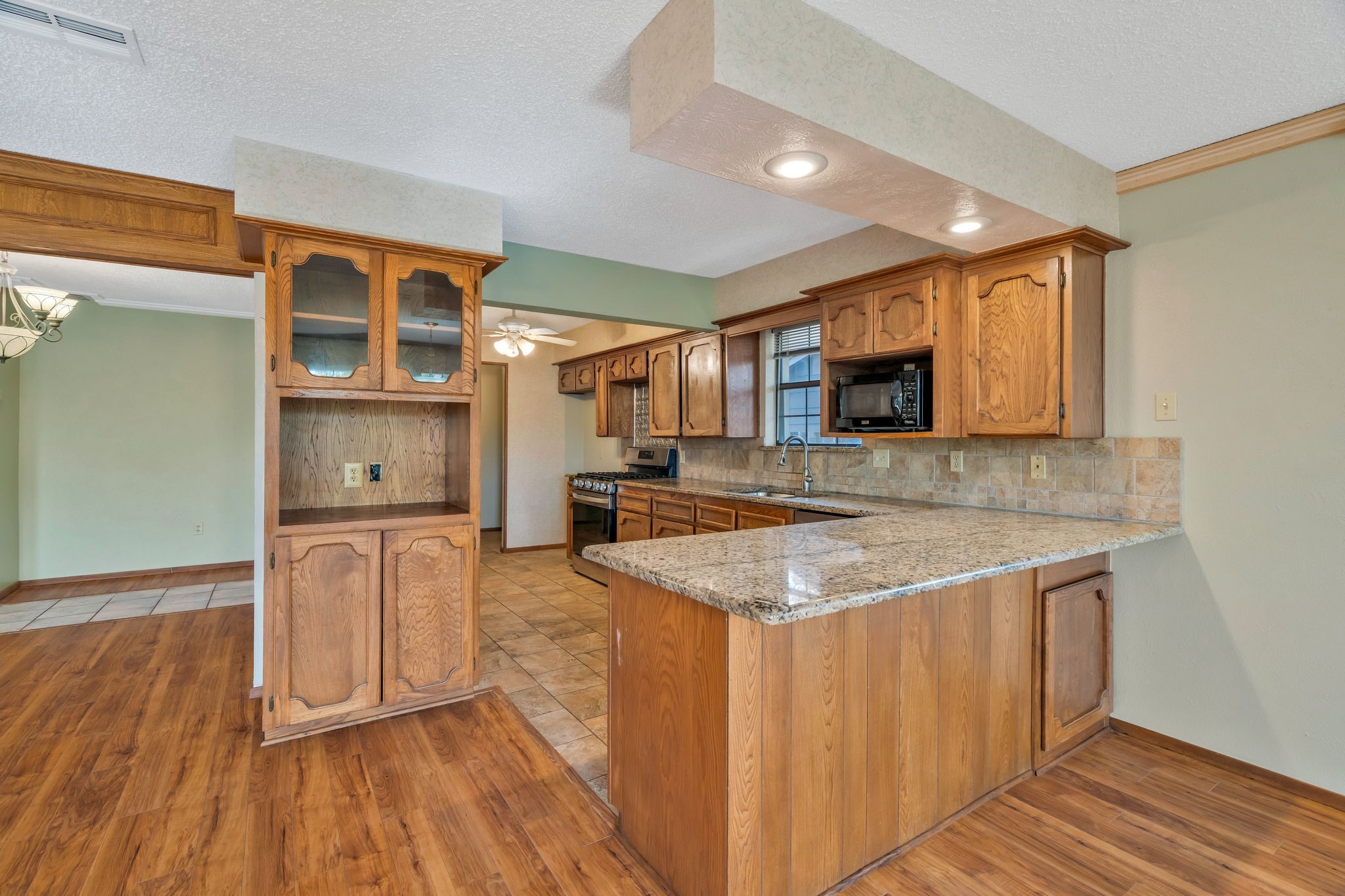 2716 Plover Lane Irving TX 75060
