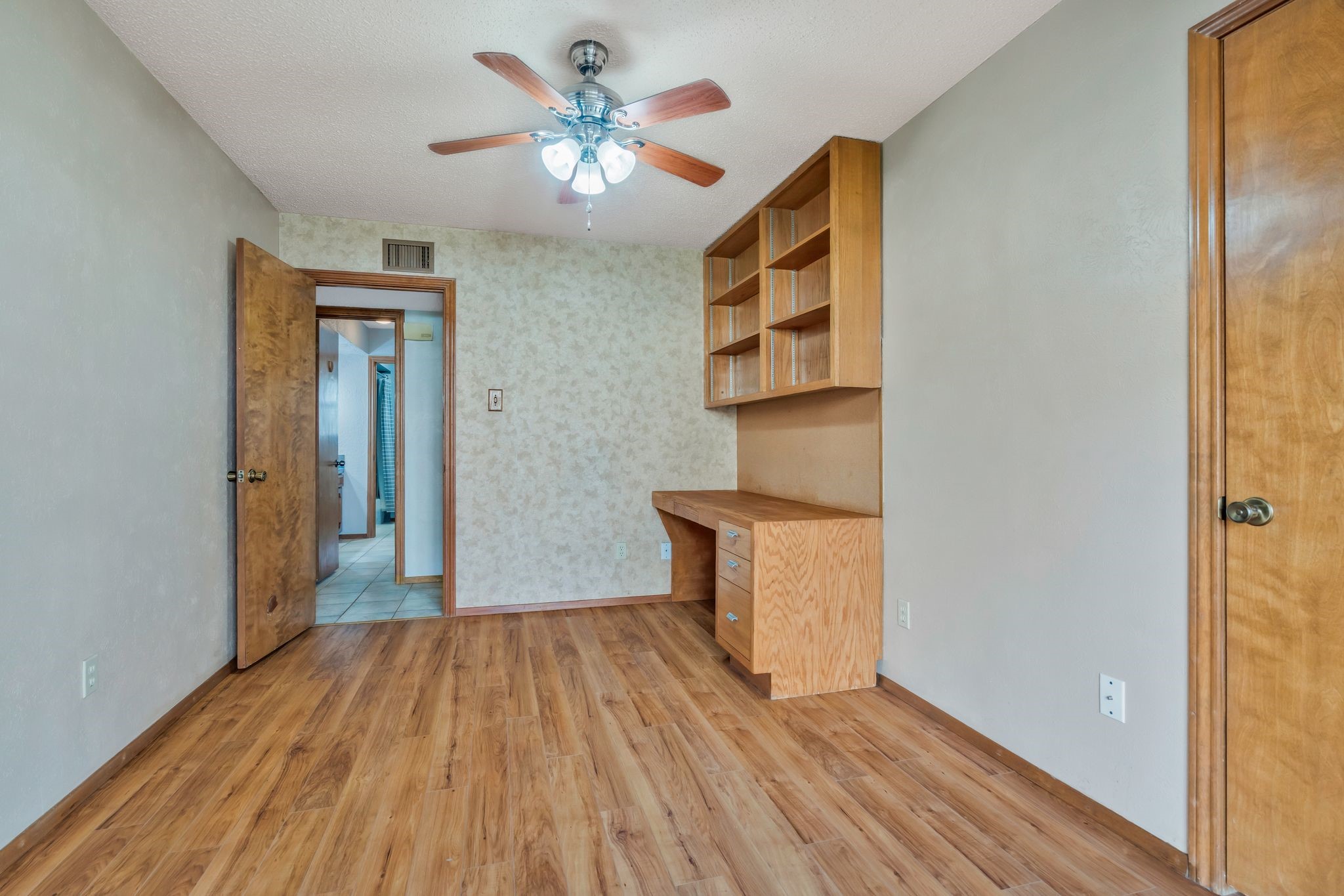 2716 Plover Lane Irving TX 75060