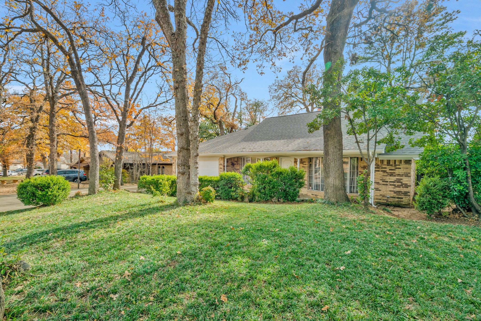 2716 Plover Lane Irving TX 75060
