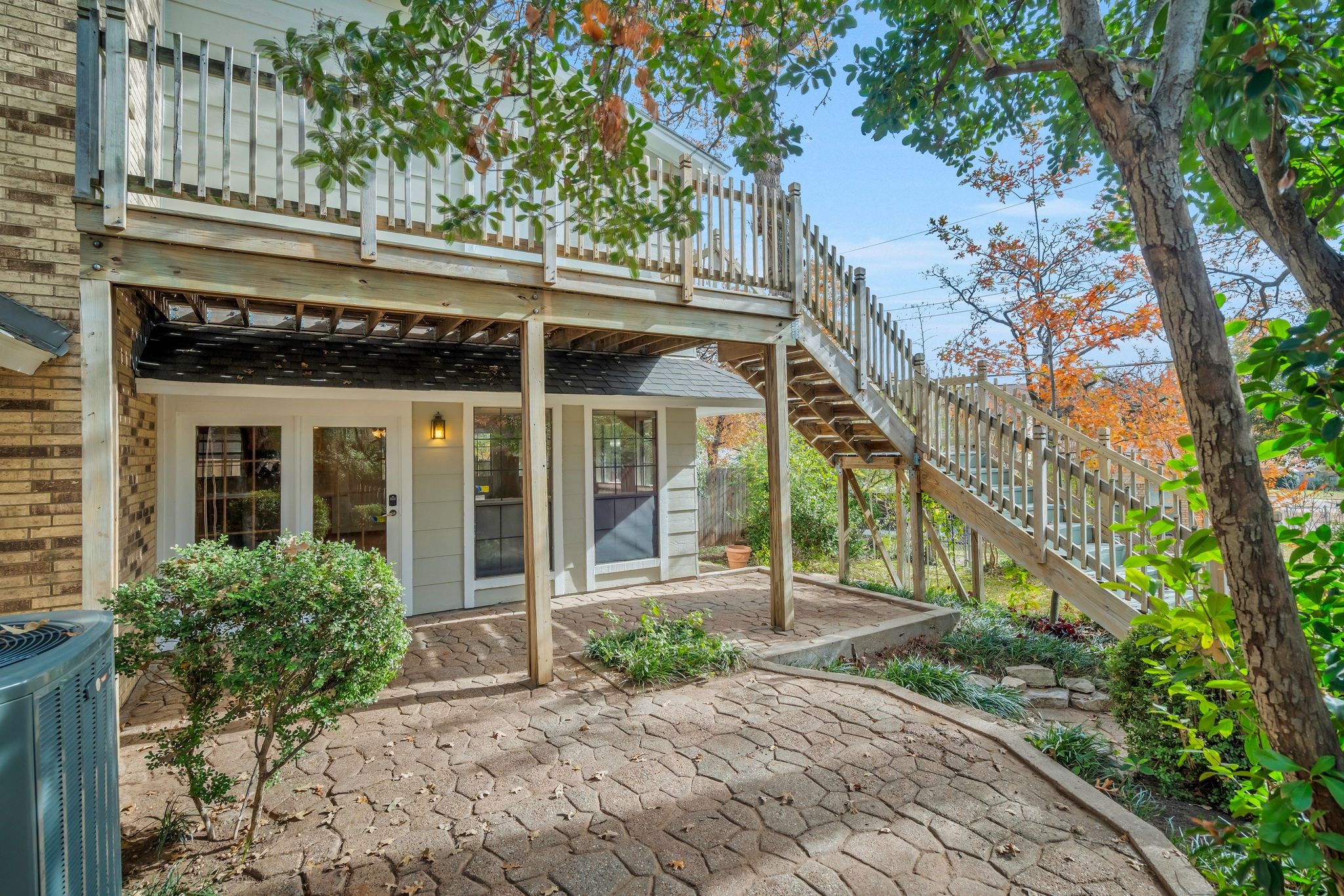 2716 Plover Lane Irving TX 75060