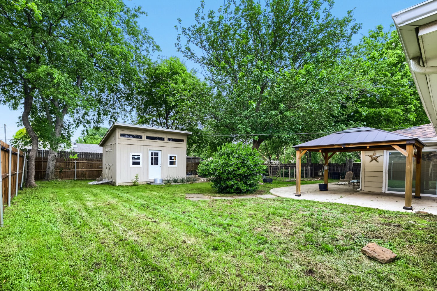 405 College Avenue Keller TX 76248