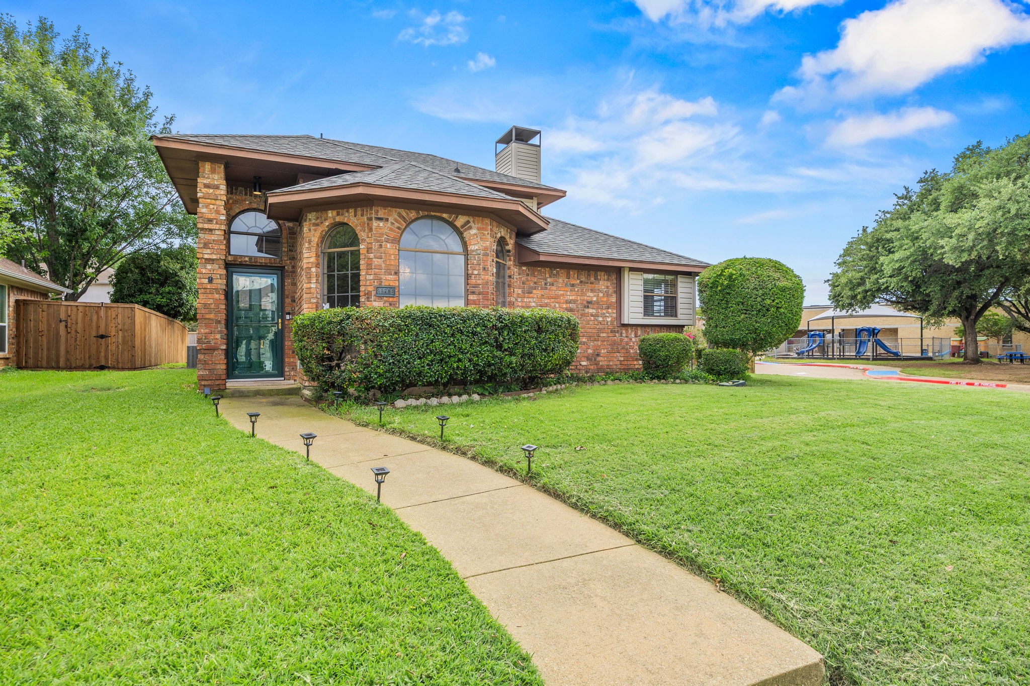 2060 Arbor Creek Drive Carrollton TX 75010