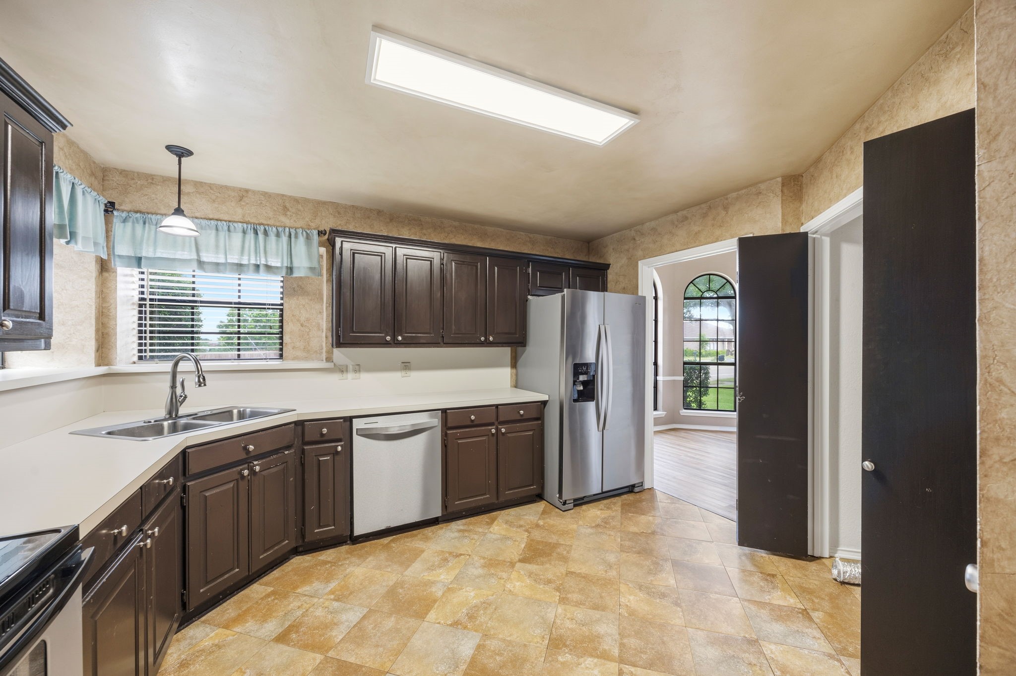2060 Arbor Creek Drive Carrollton TX 75010