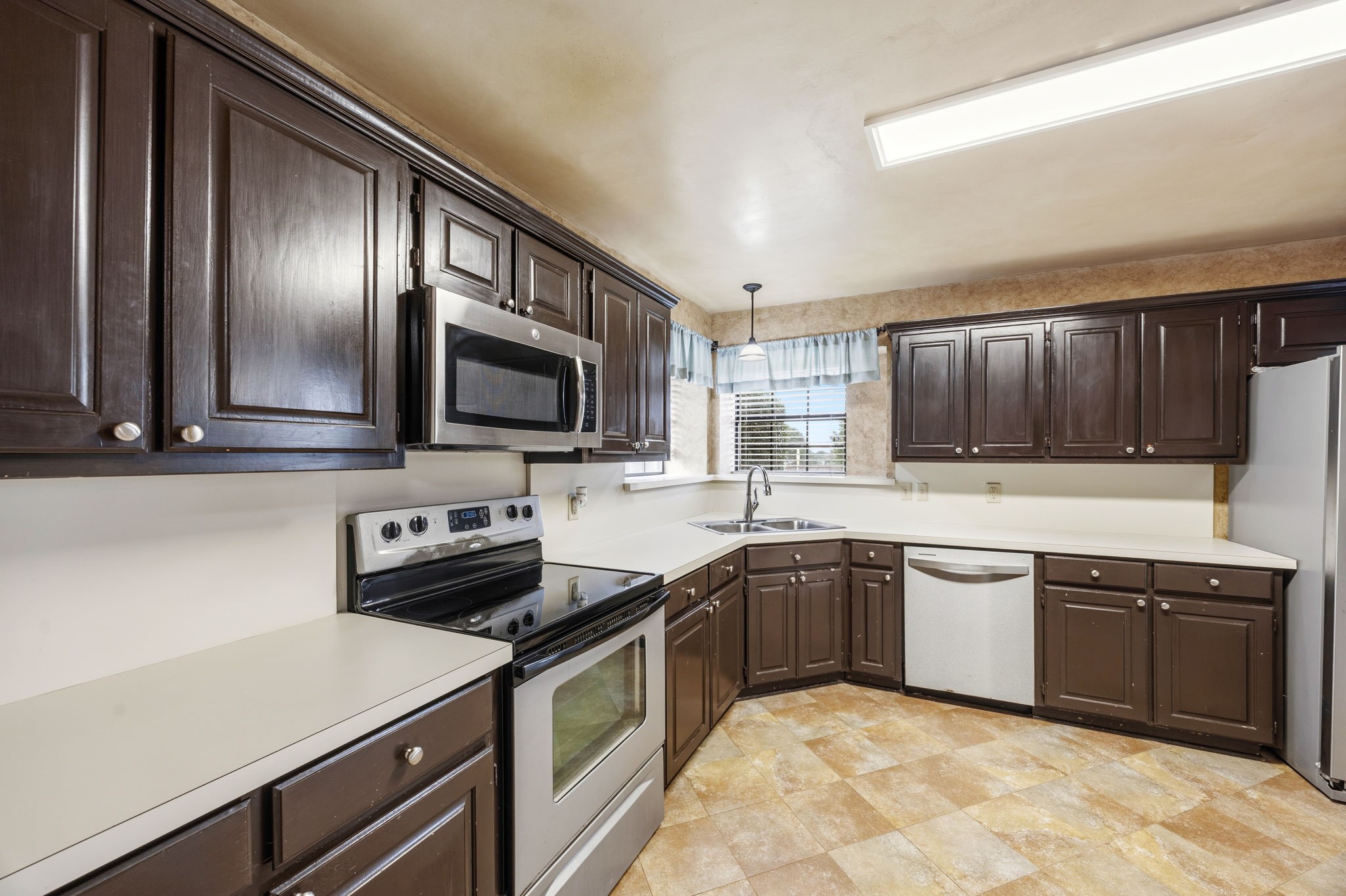 2060 Arbor Creek Drive Carrollton TX 75010