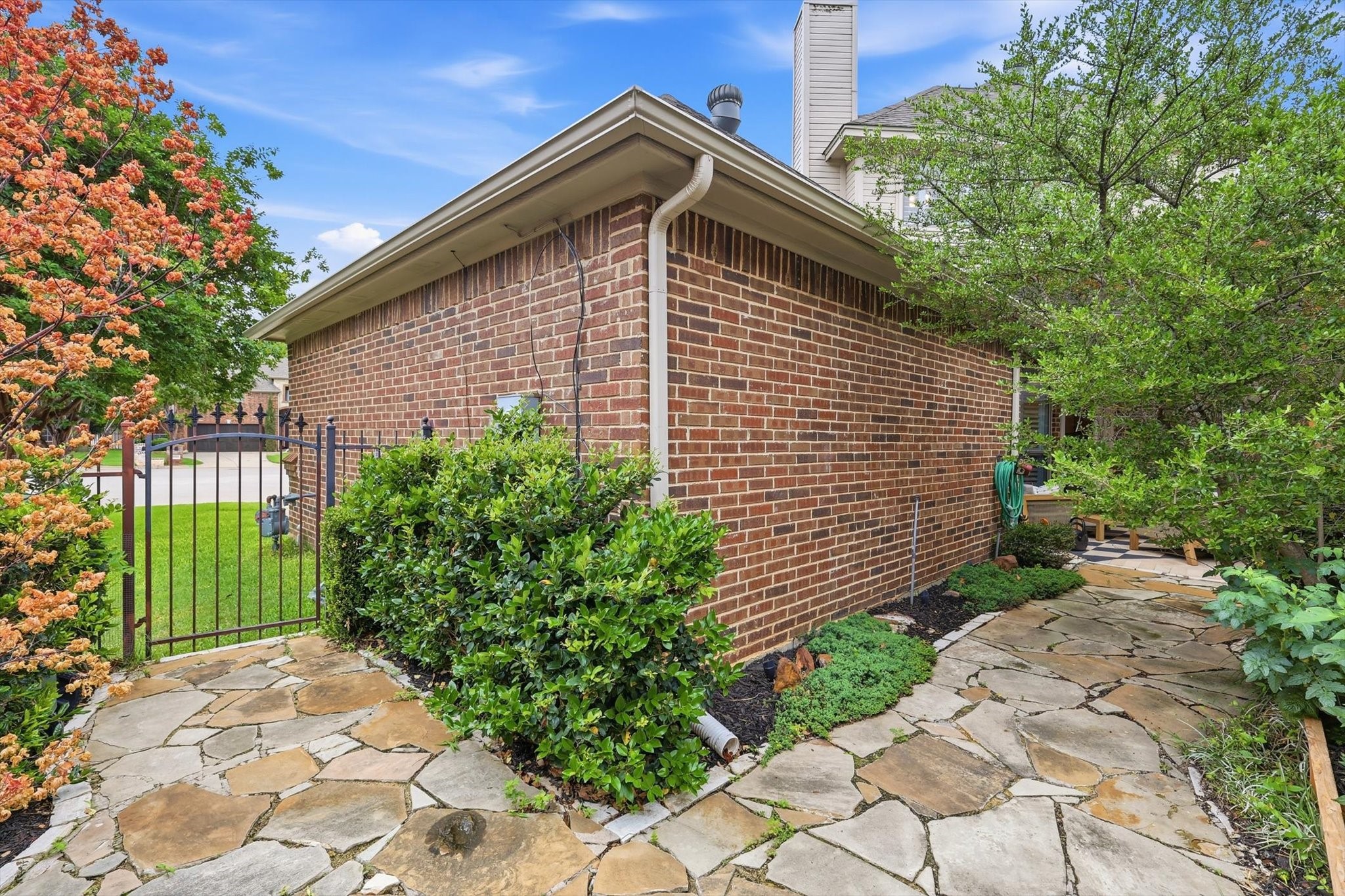 3312 S Riley Court Hurst TX 76054