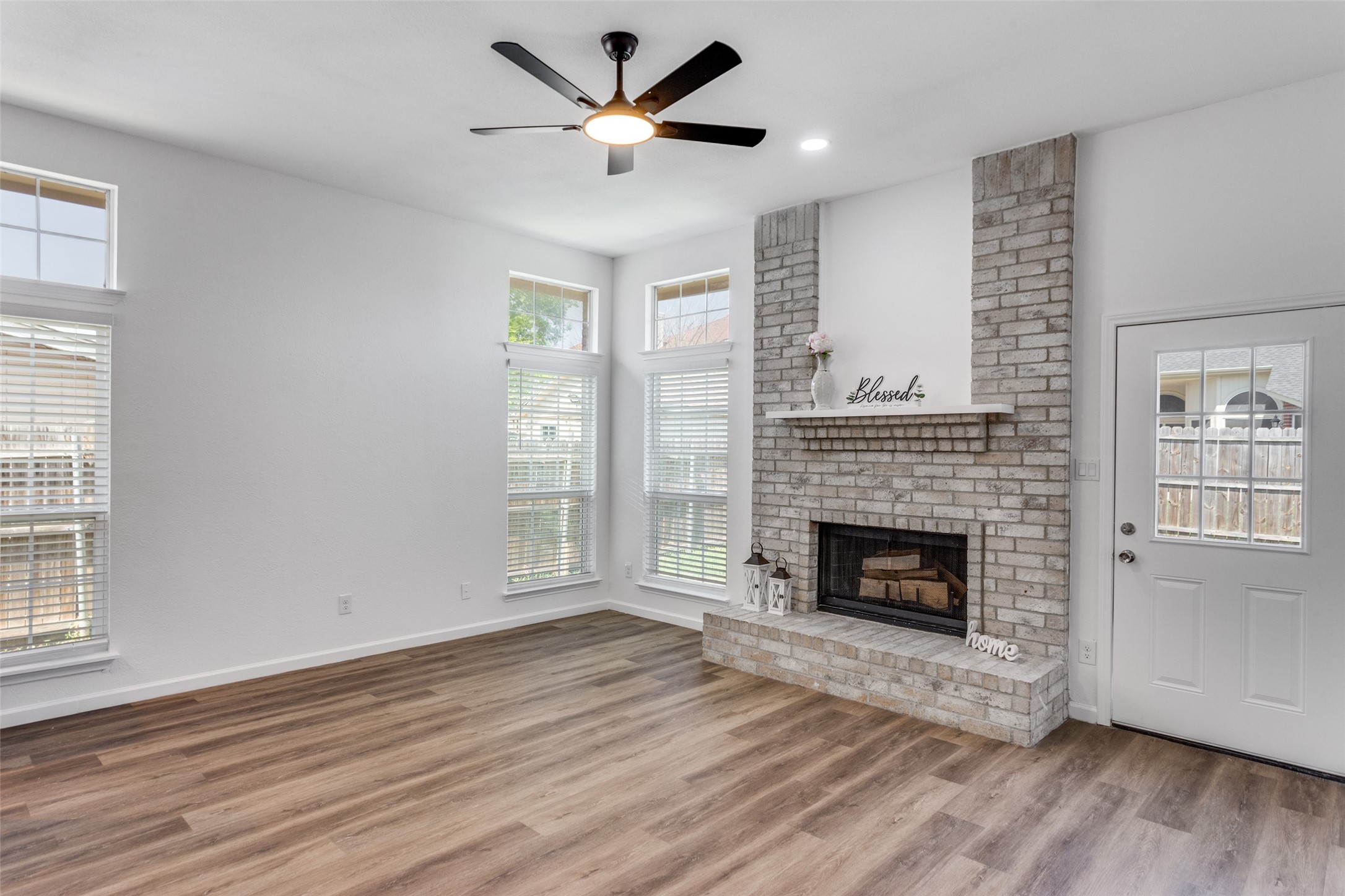 2612 Forest Creek Fort Worth TX 76123