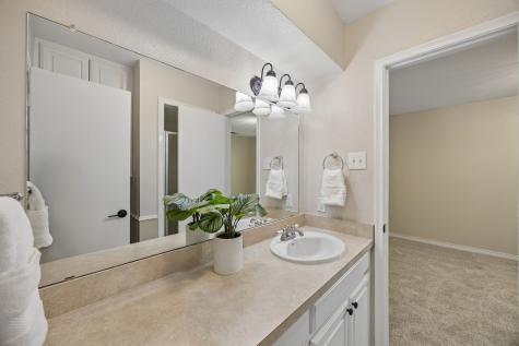 9734 Queenswood Lane Dallas TX 75238
