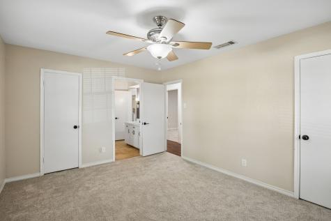 9734 Queenswood Lane Dallas TX 75238