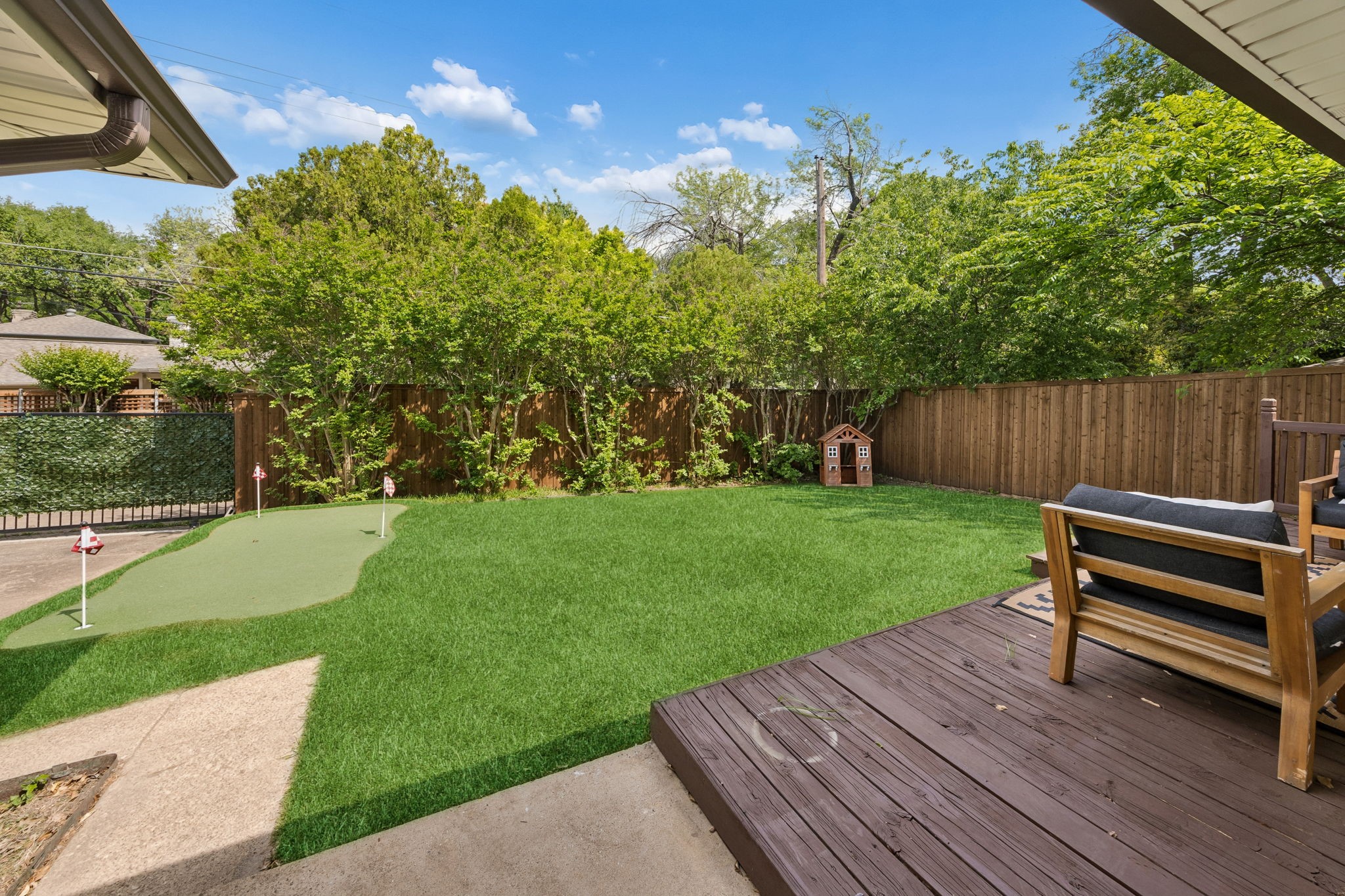 9734 Queenswood Lane Dallas TX 75238