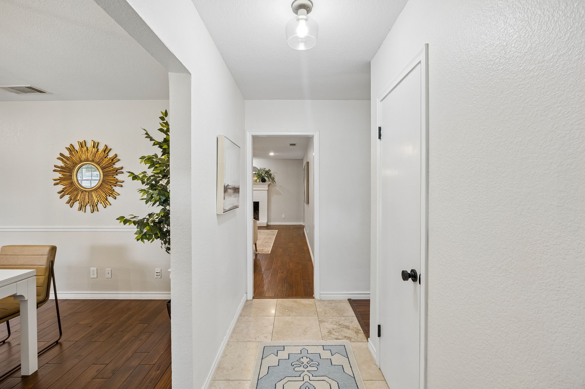 9734 Queenswood Lane Dallas TX 75238