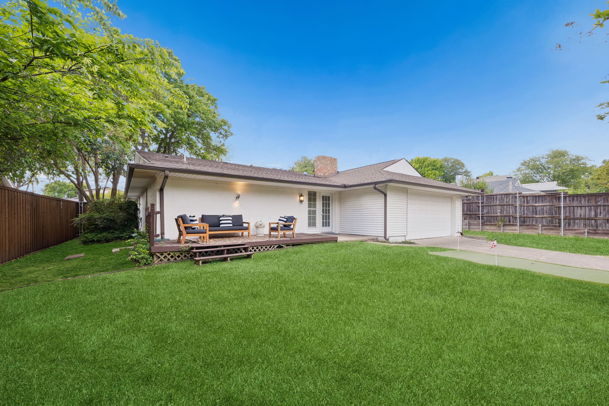 9734 Queenswood Lane Dallas TX 75238