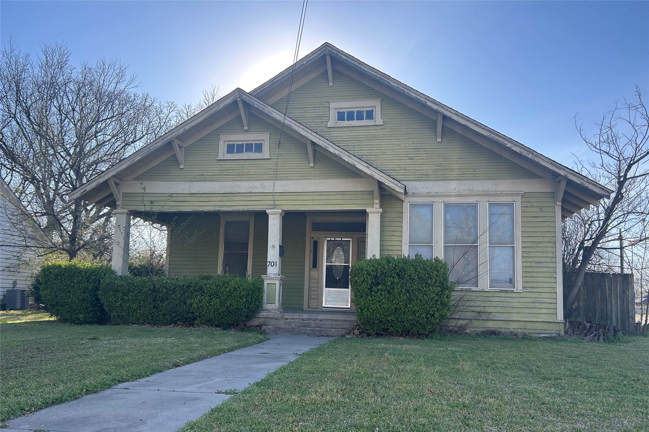701 S Clements Street Gainesville TX 76240