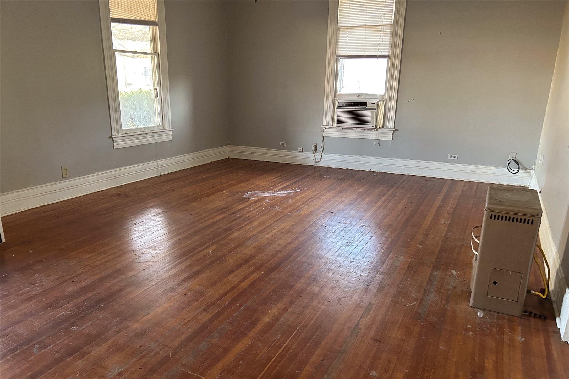 701 S Clements Street Gainesville TX 76240