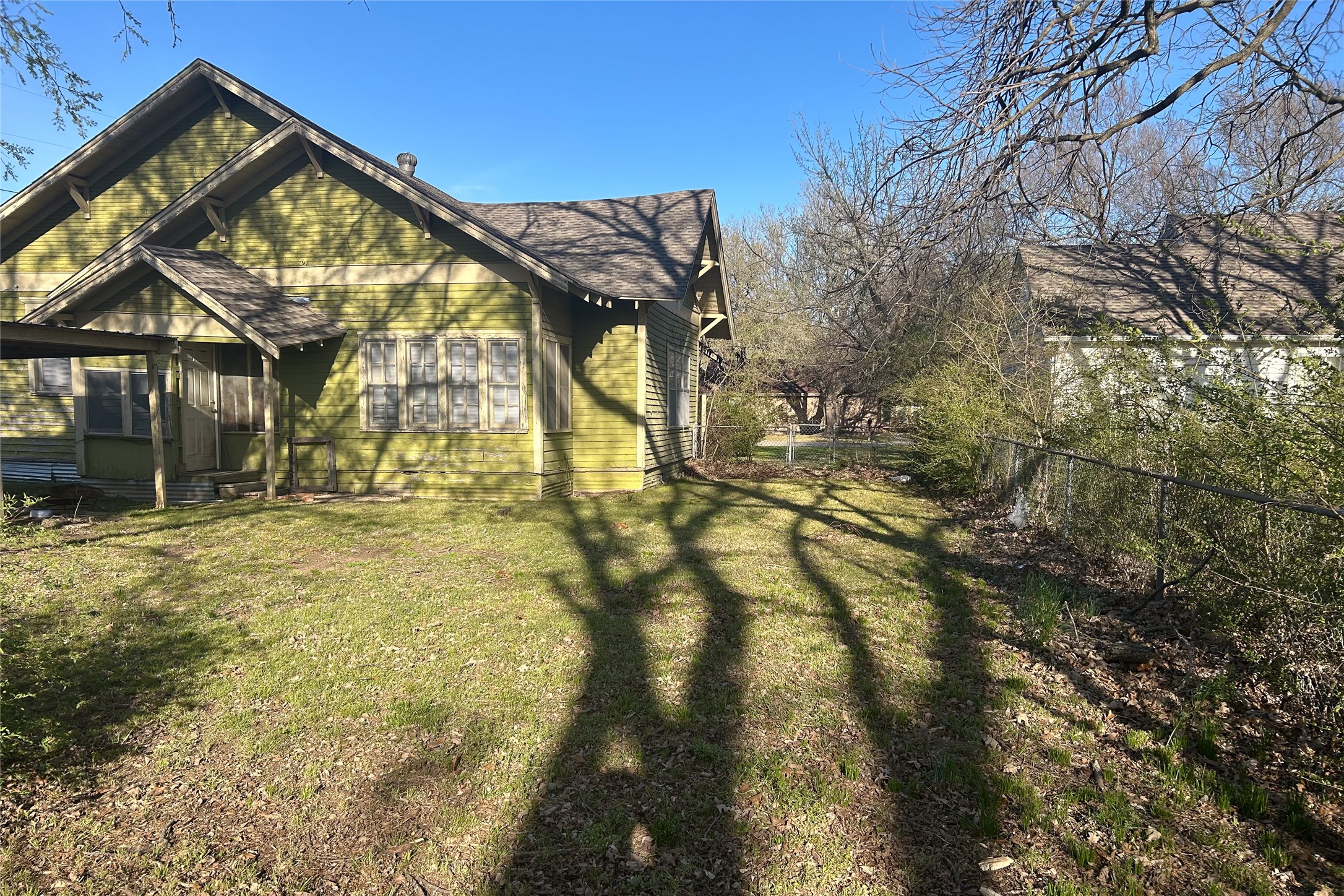 701 S Clements Street Gainesville TX 76240