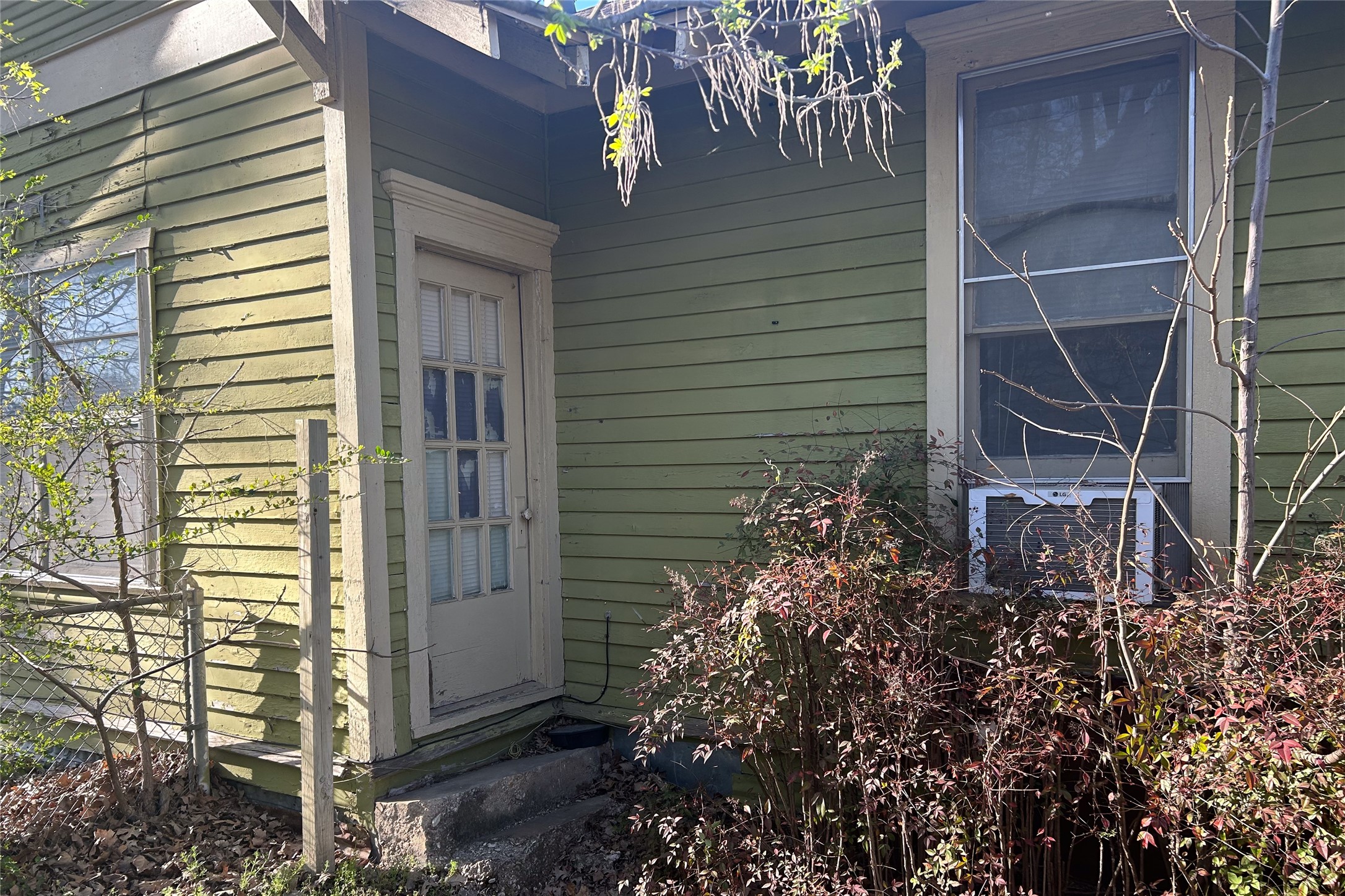 701 S Clements Street Gainesville TX 76240