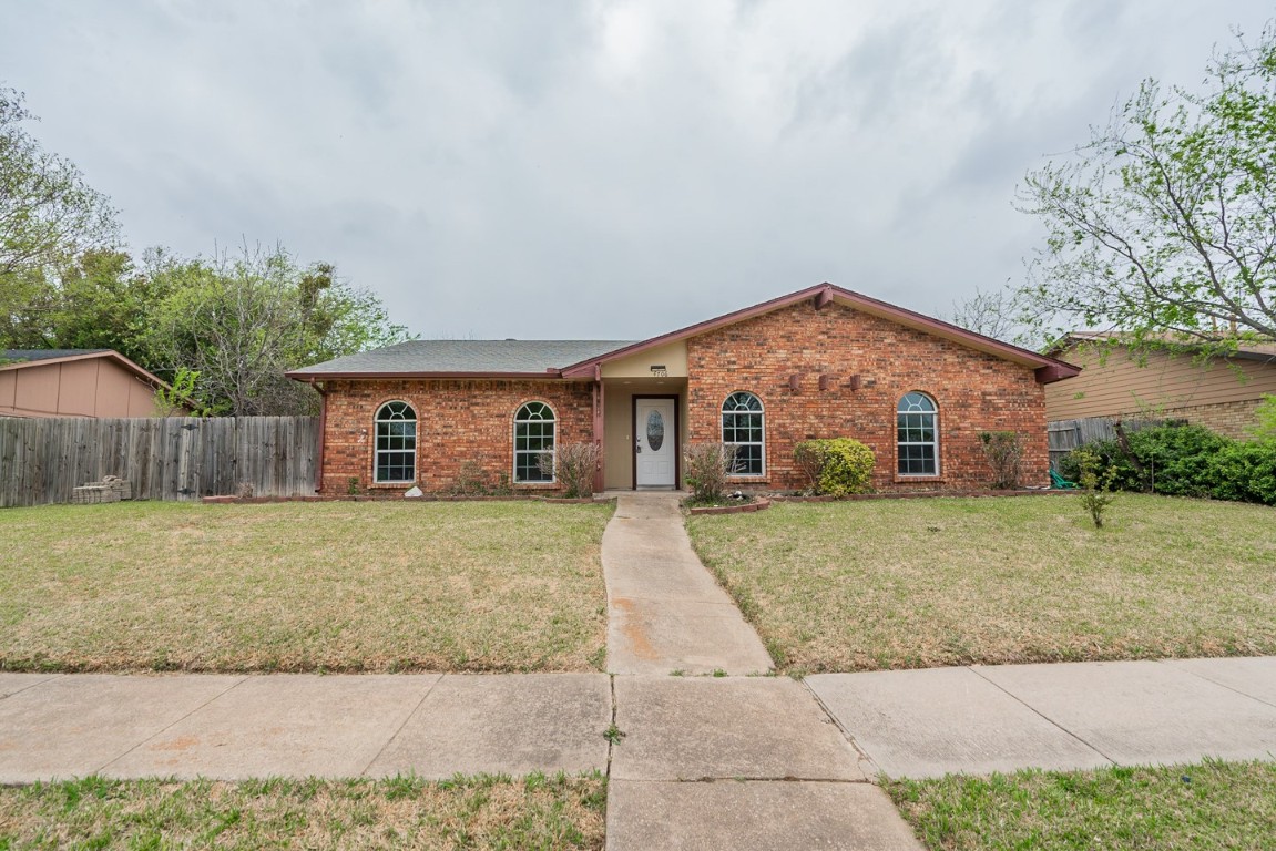 4706 Spanish Trail Grand Prairie TX 75052
