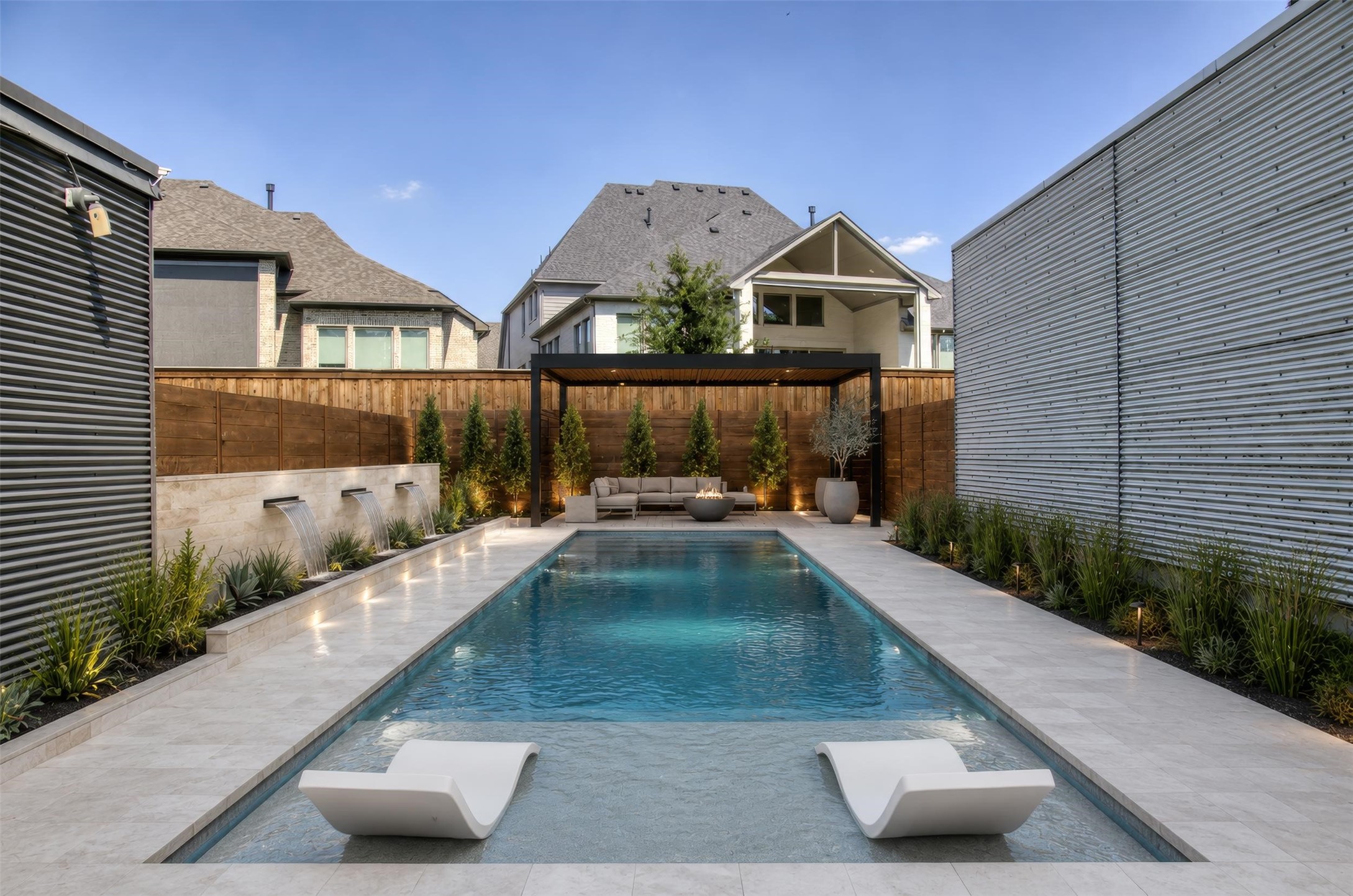 6 Vanguard Way Dallas TX 75243