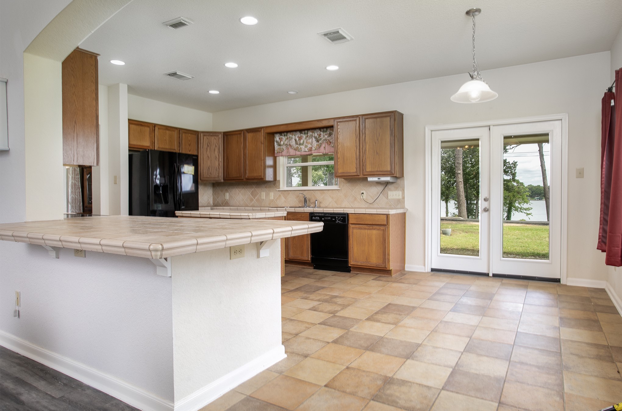 21750 Lakewood Lane Chandler TX 75758