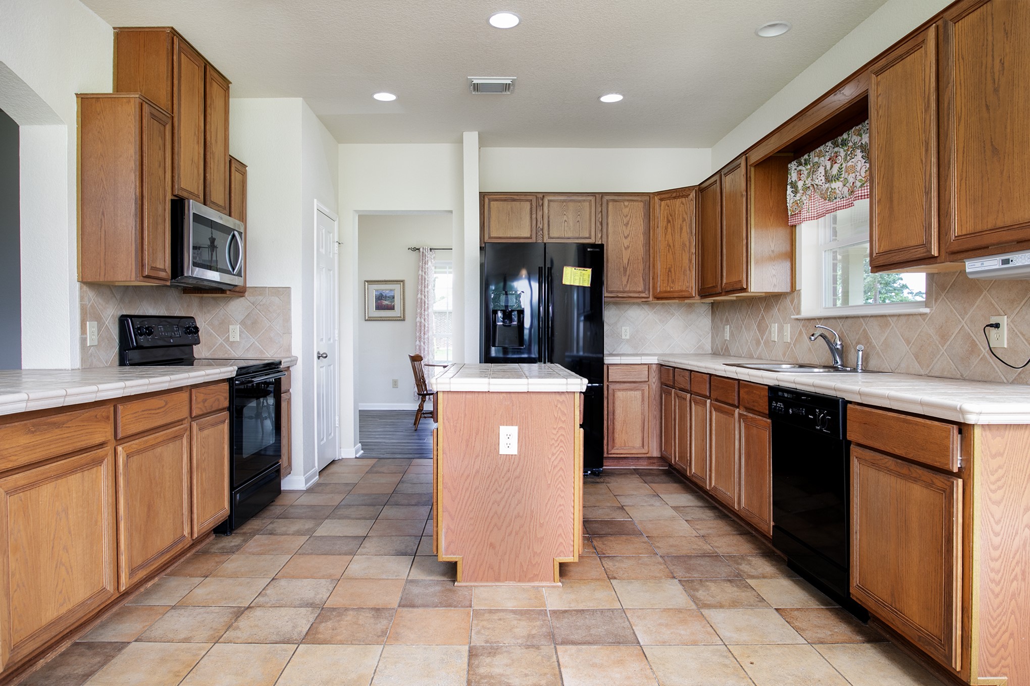 21750 Lakewood Lane Chandler TX 75758