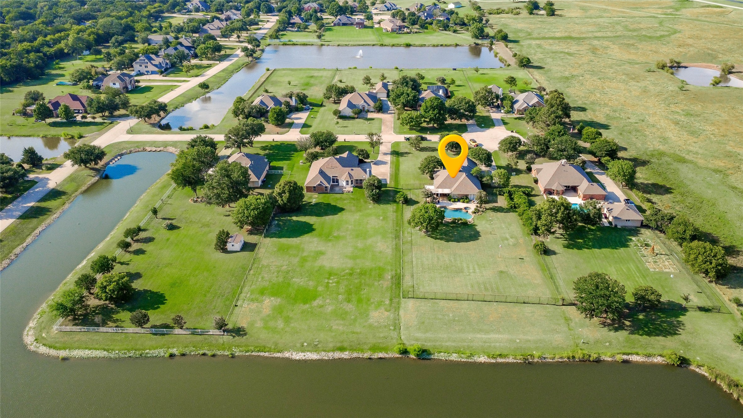 104 Island Circle Shady Shores TX 76208