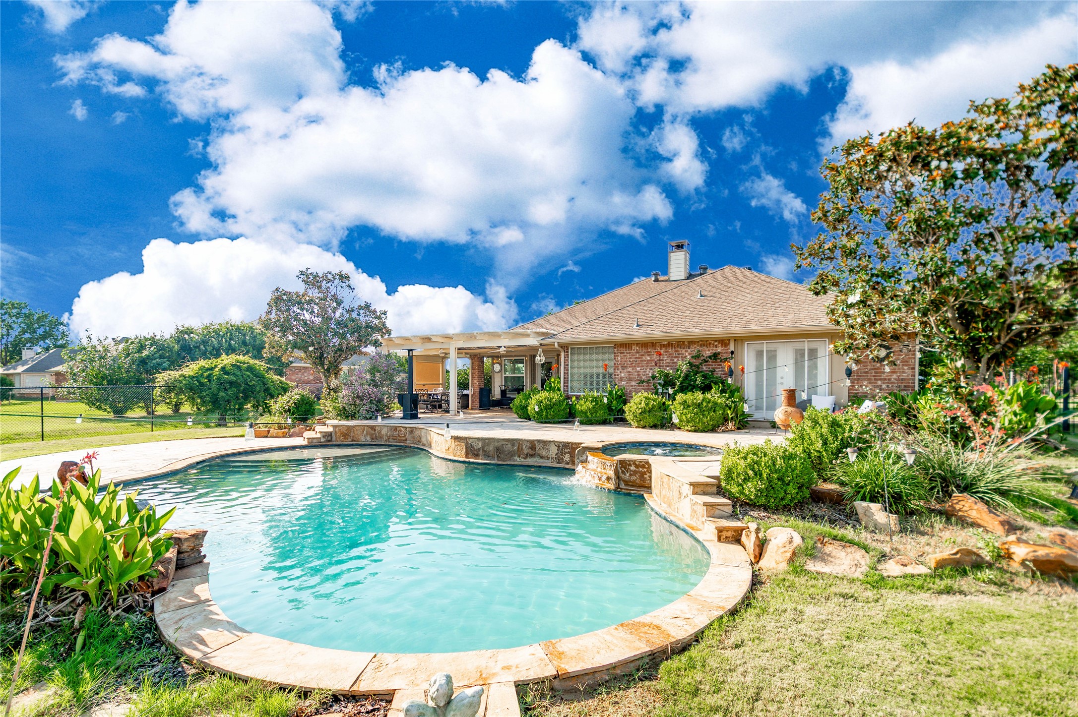 104 Island Circle Shady Shores TX 76208