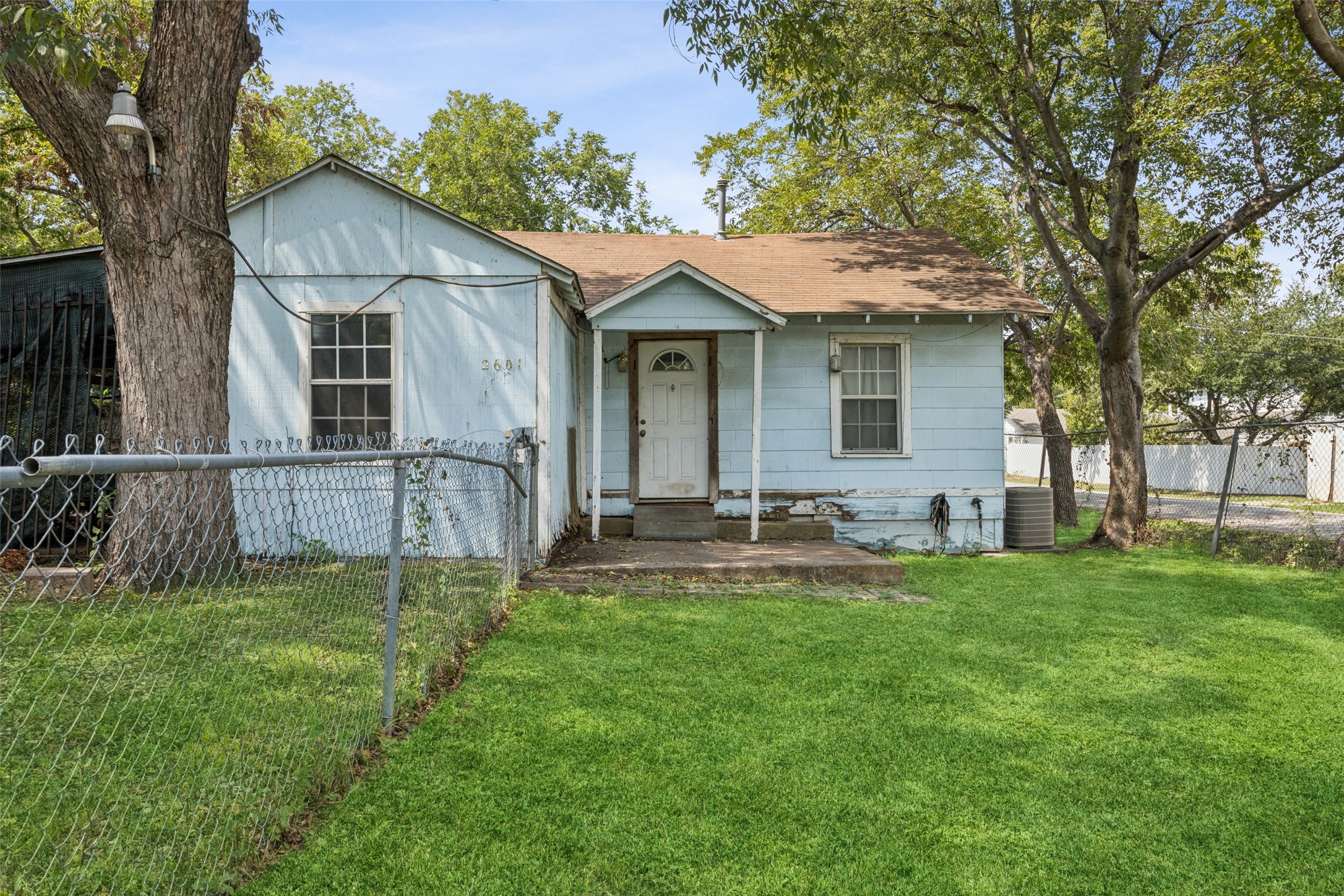 2601 Ramsey Avenue Dallas TX 75216