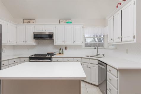 532 Amy Jo Circle Aubrey TX 76227
