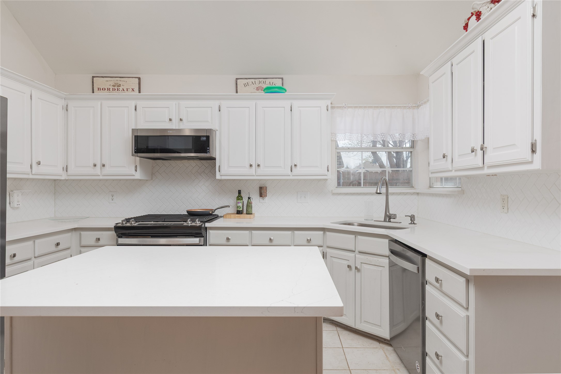 532 Amy Jo Circle Aubrey TX 76227