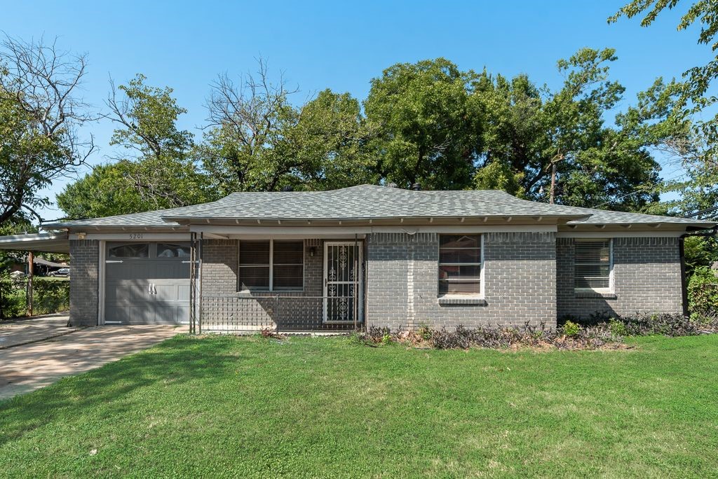 5201 Santa Rosa Drive Haltom City TX 76117
