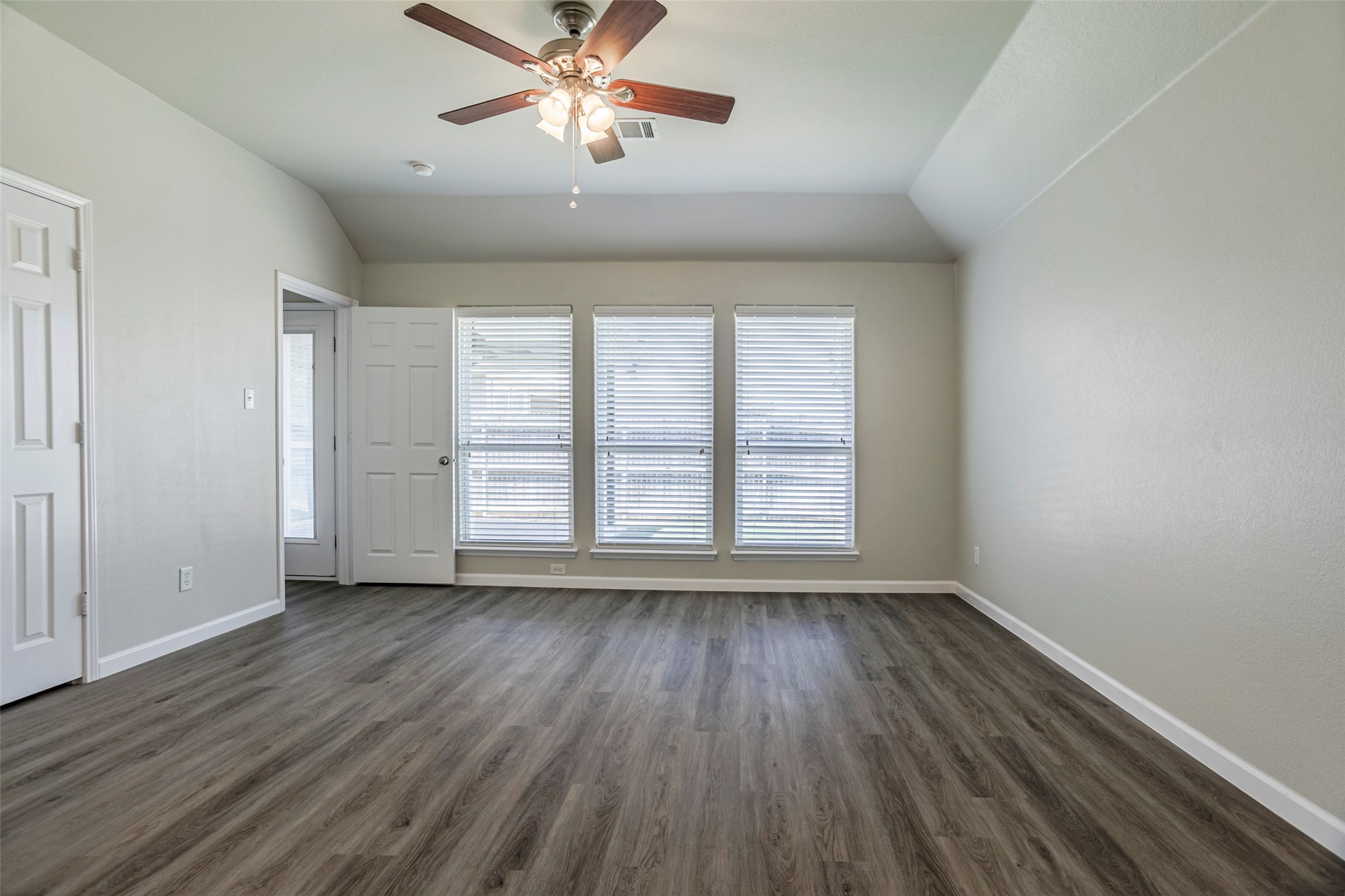 1521 Wickham Drive Burleson TX 76028