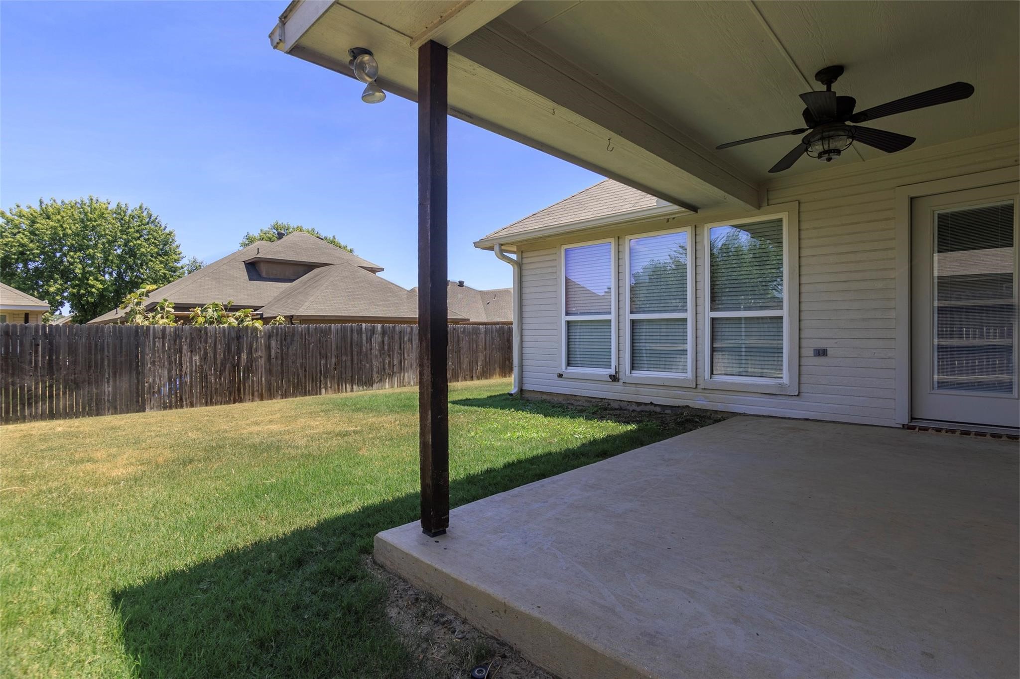 1521 Wickham Drive Burleson TX 76028