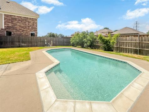 6951 Sea Harbor Drive Grand Prairie TX 75054