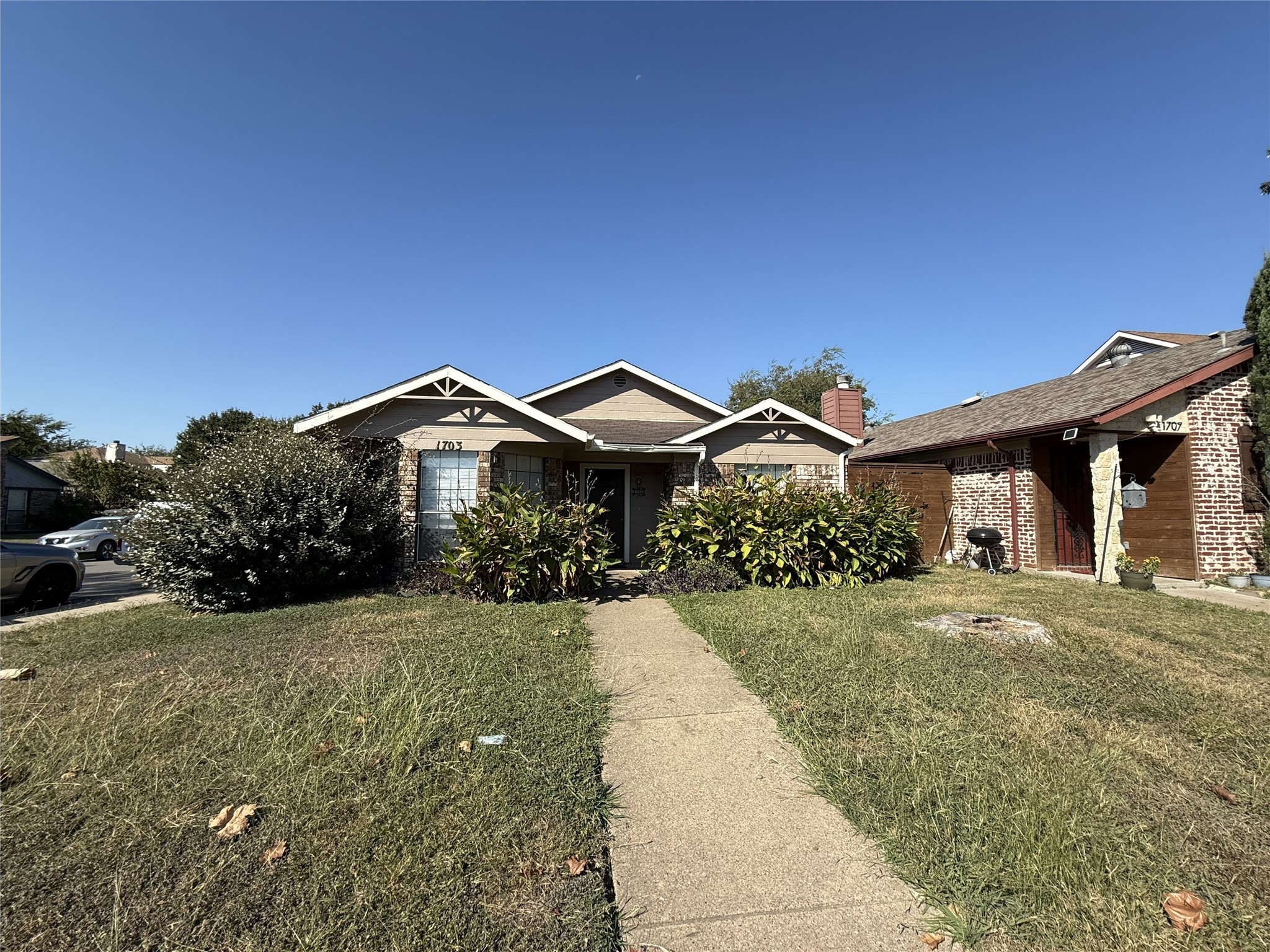 1703 Leroy Road Dallas TX 75217