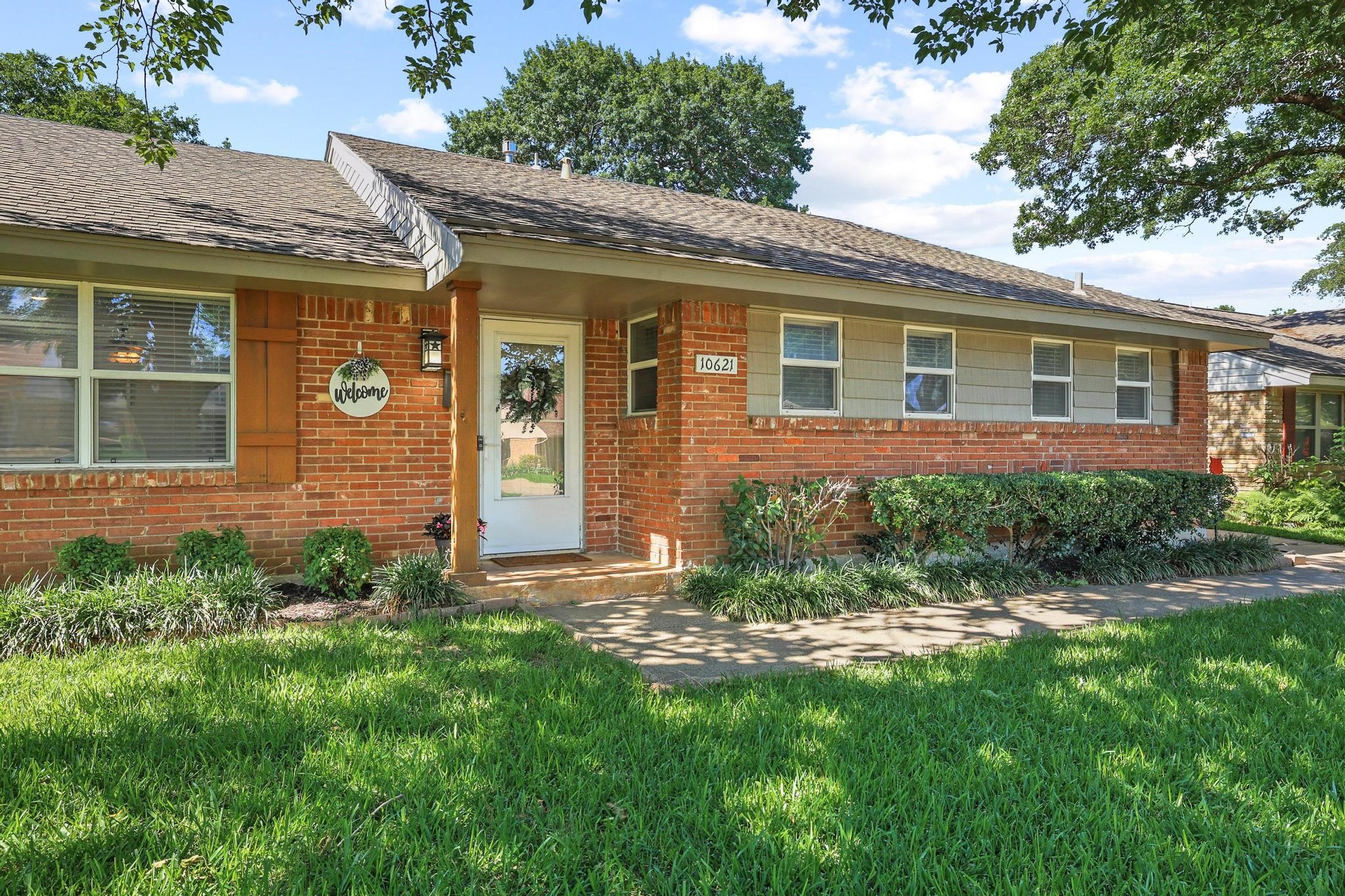 10621 Mapleridge Drive Dallas TX 75238