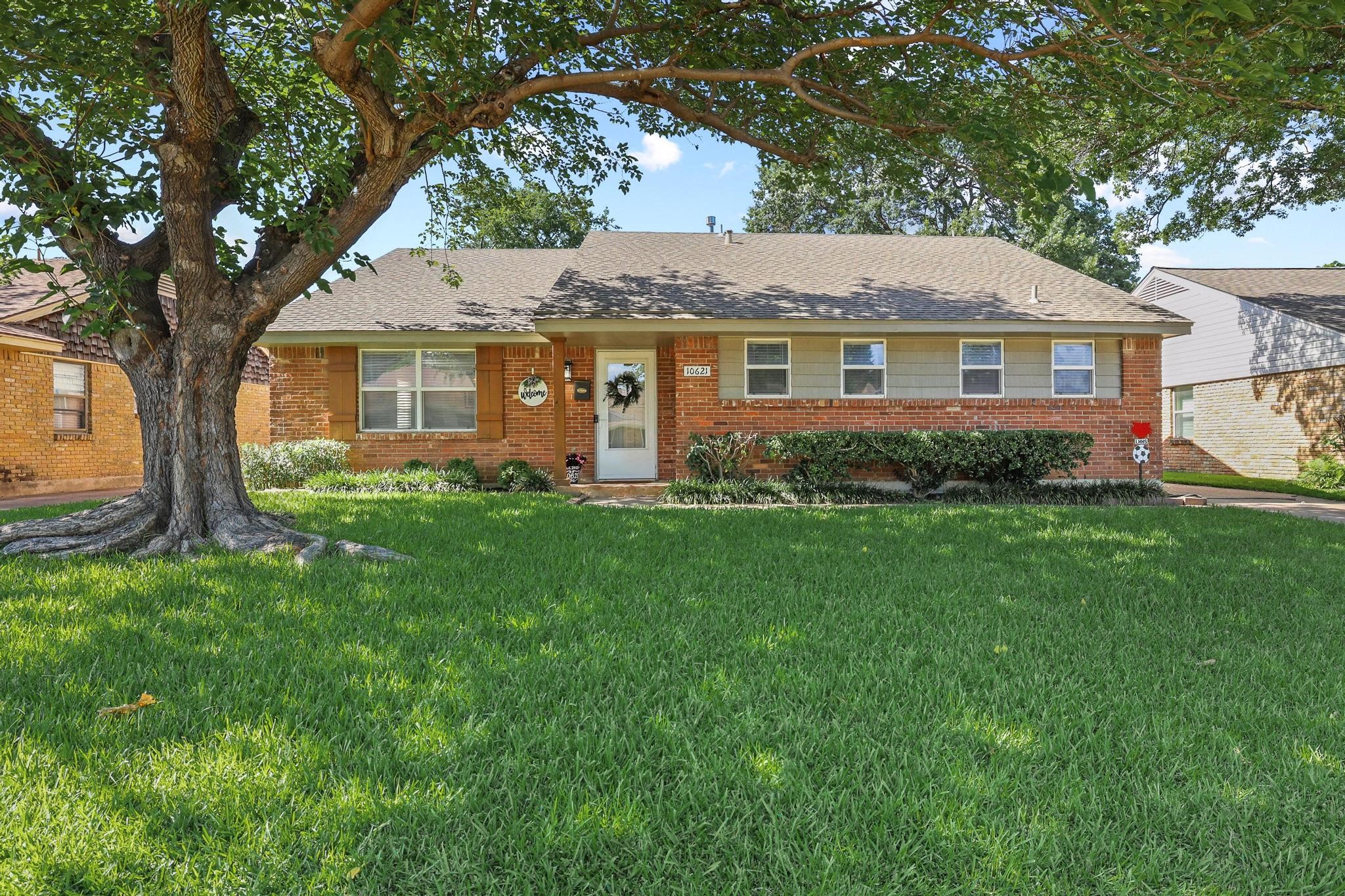 10621 Mapleridge Drive Dallas TX 75238