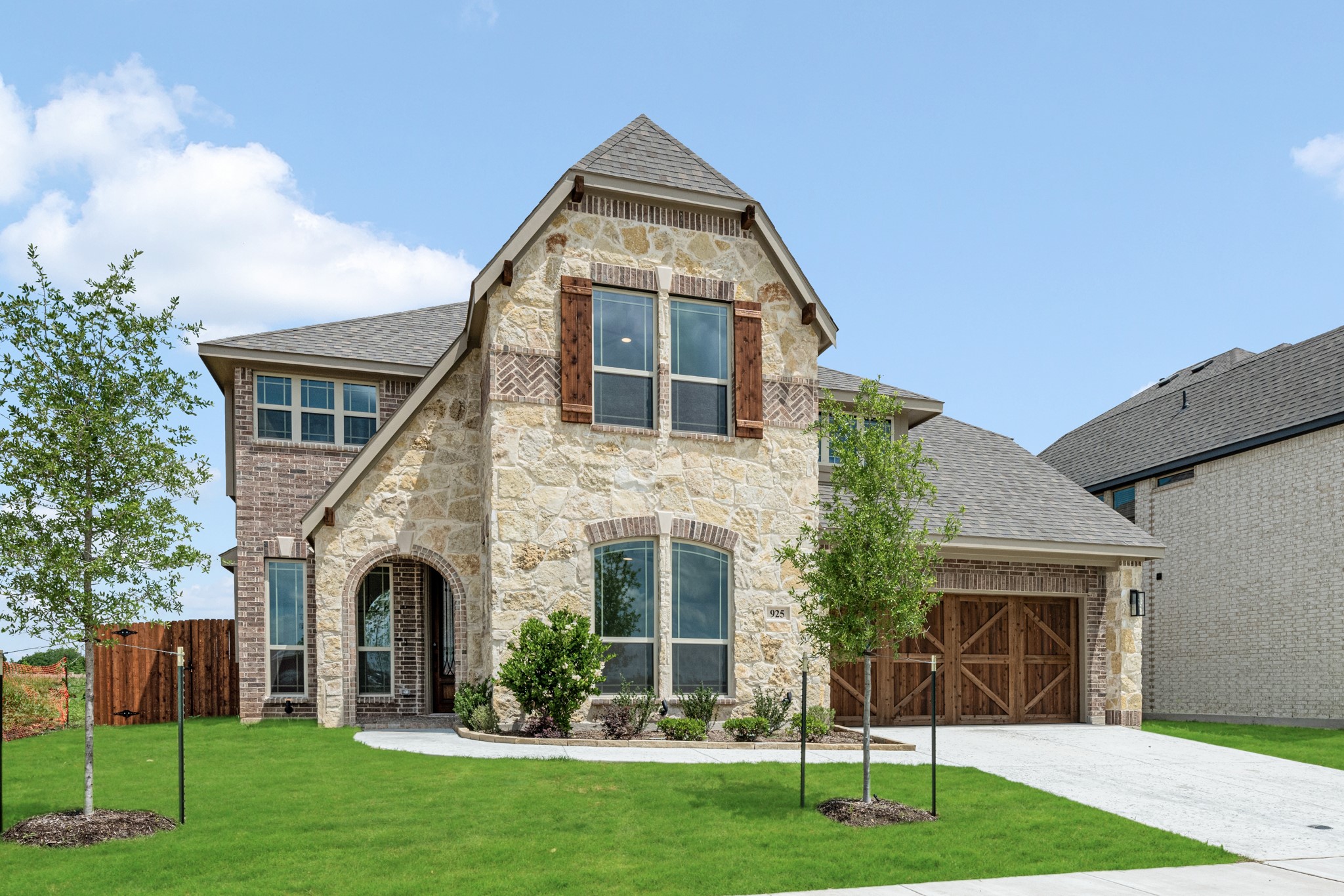 925 Cannes Drive Red Oak TX 75154