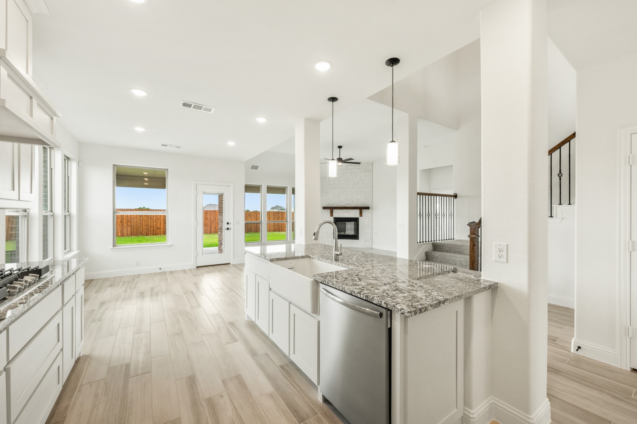 925 Cannes Drive Red Oak TX 75154