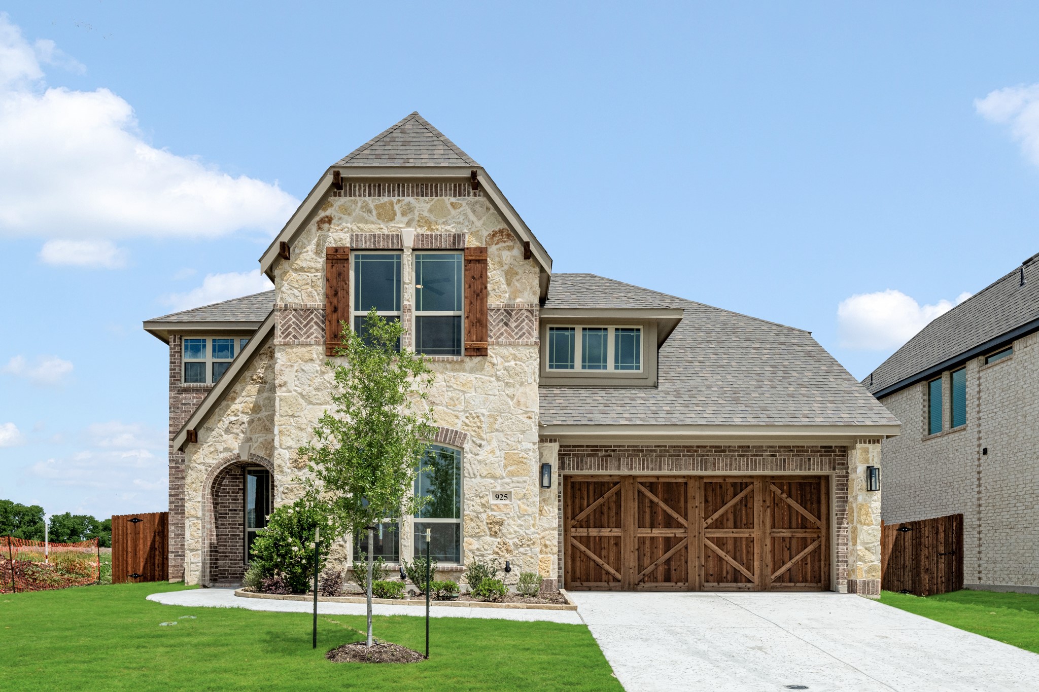 925 Cannes Drive Red Oak TX 75154