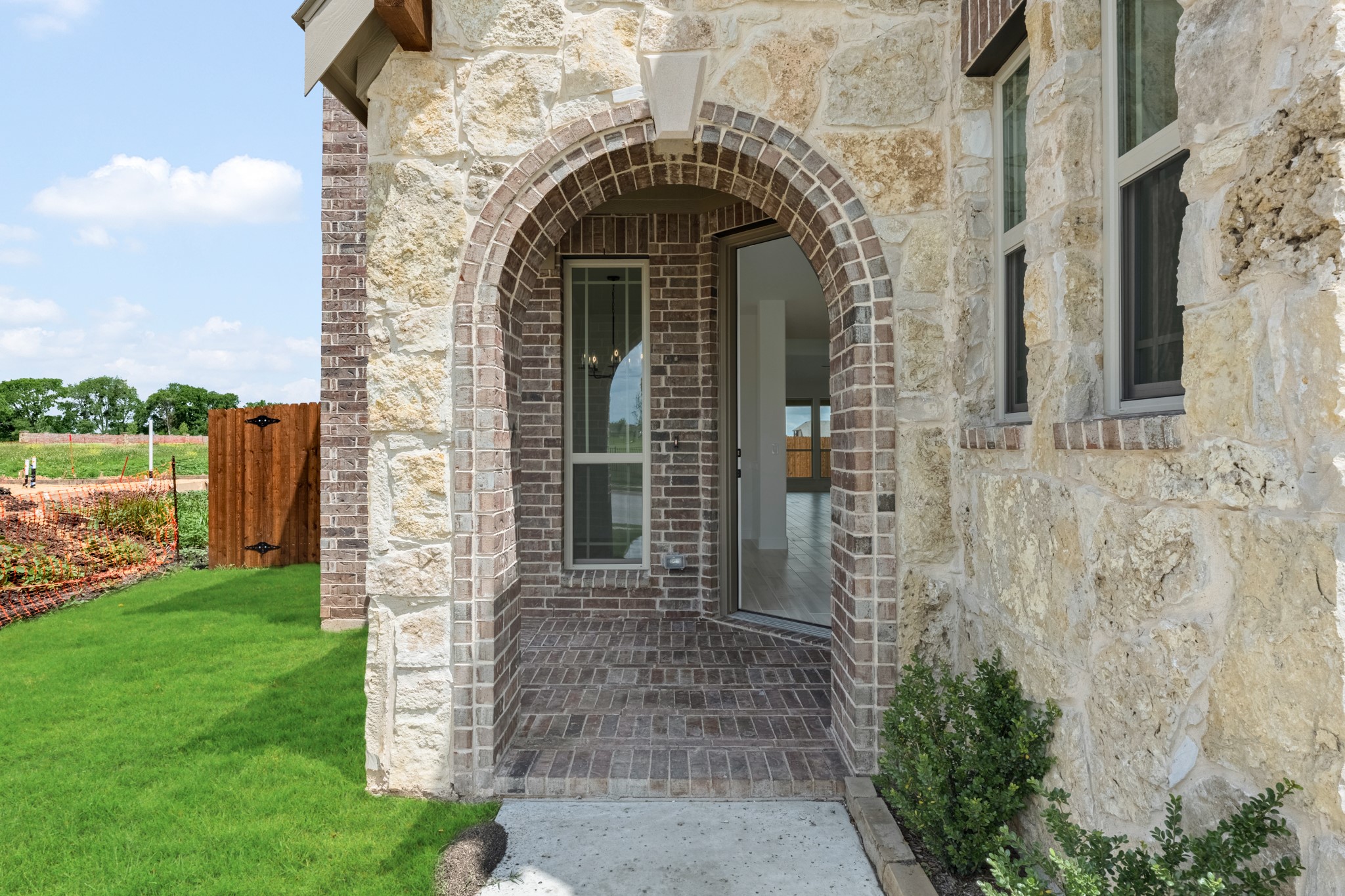 925 Cannes Drive Red Oak TX 75154