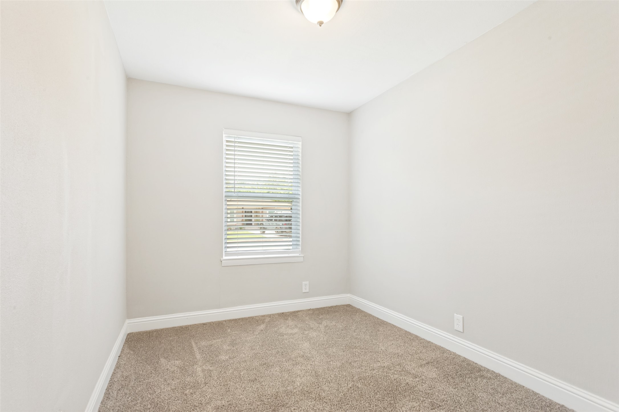 5417 Sabelle Lane Haltom City TX 76117