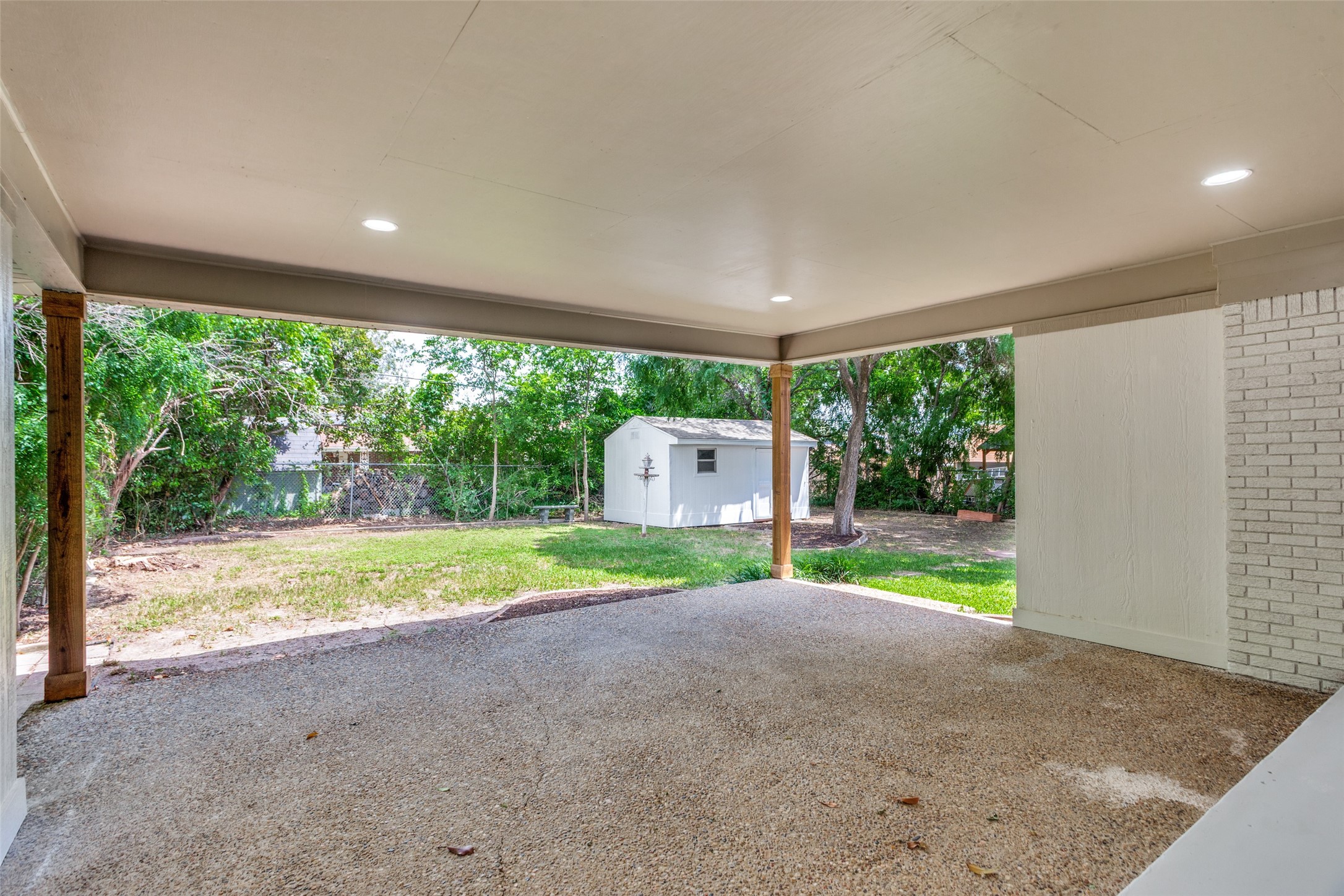 5417 Sabelle Lane Haltom City TX 76117