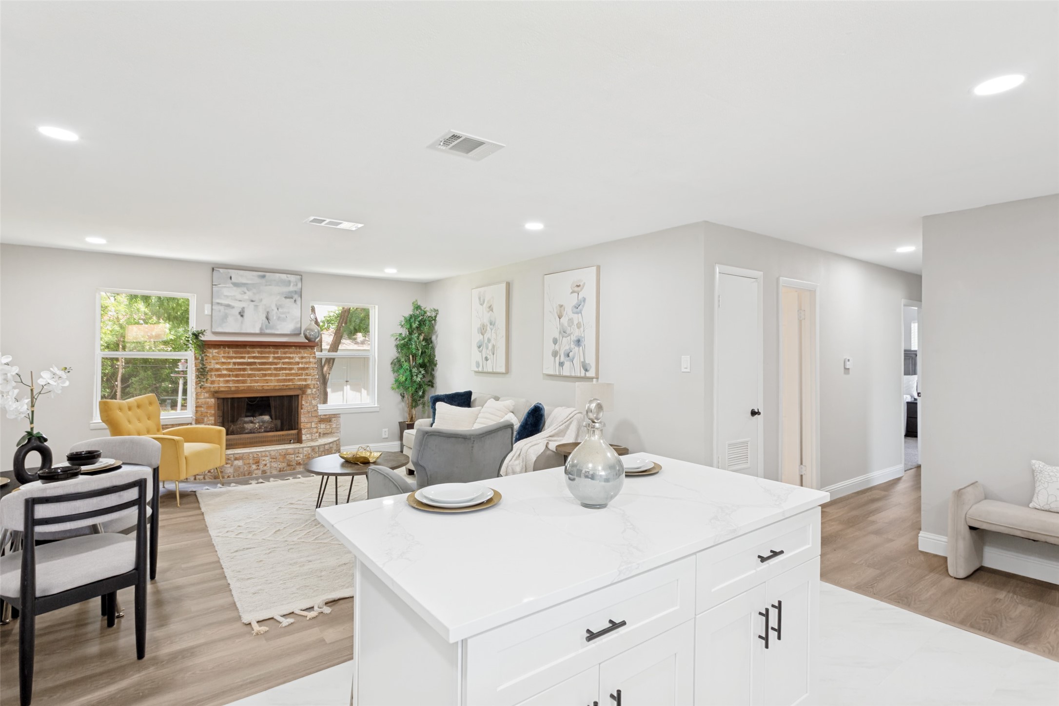 5417 Sabelle Lane Haltom City TX 76117
