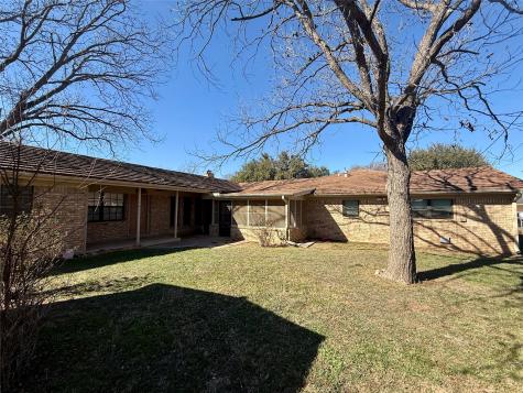 1401 W Hill Lane Coleman TX 76834