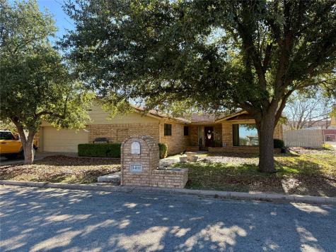 1401 W Hill Lane Coleman TX 76834