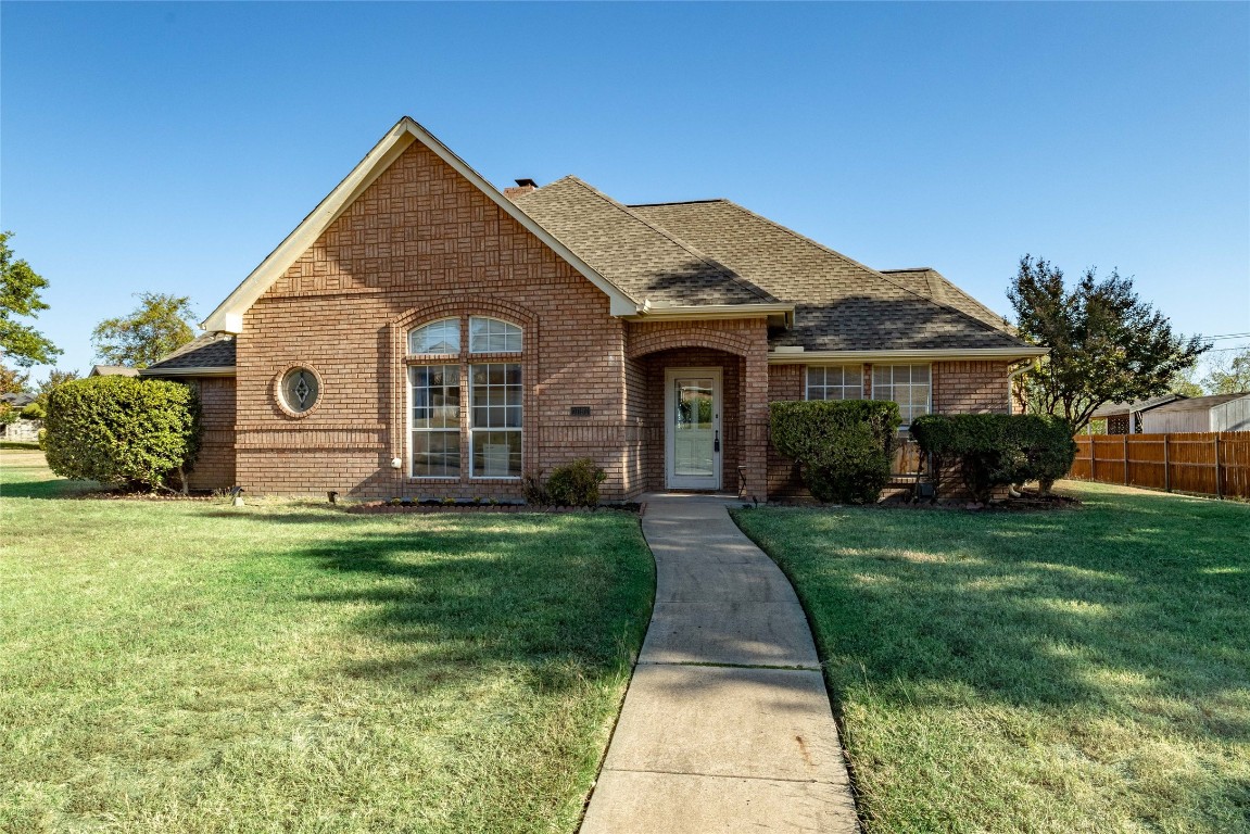 10192 Fieldcrest Drive Benbrook TX 76126